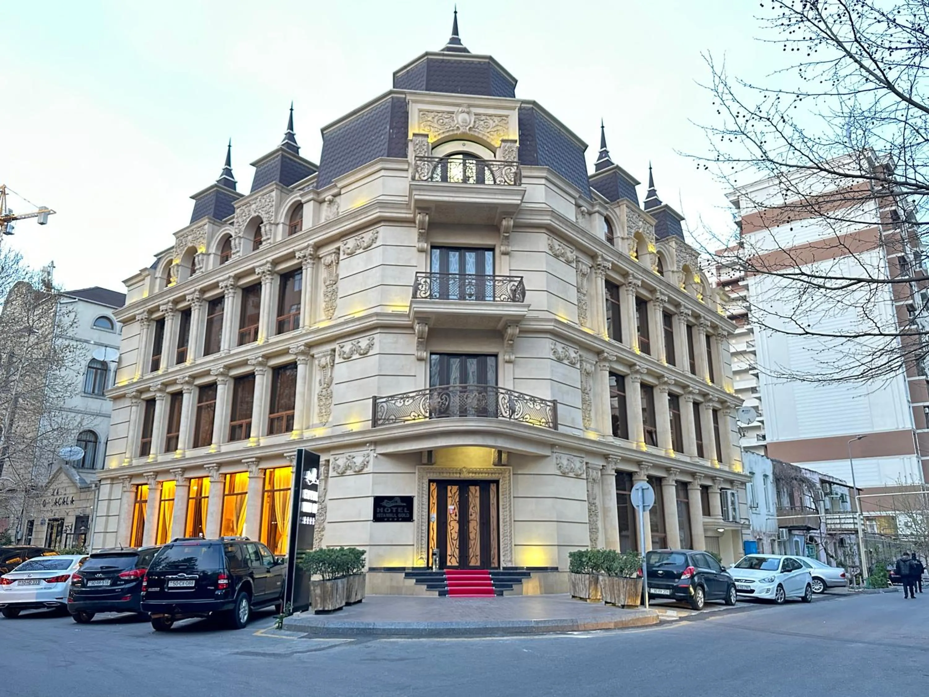 Property building in Istanbul Gold Hotel Baku