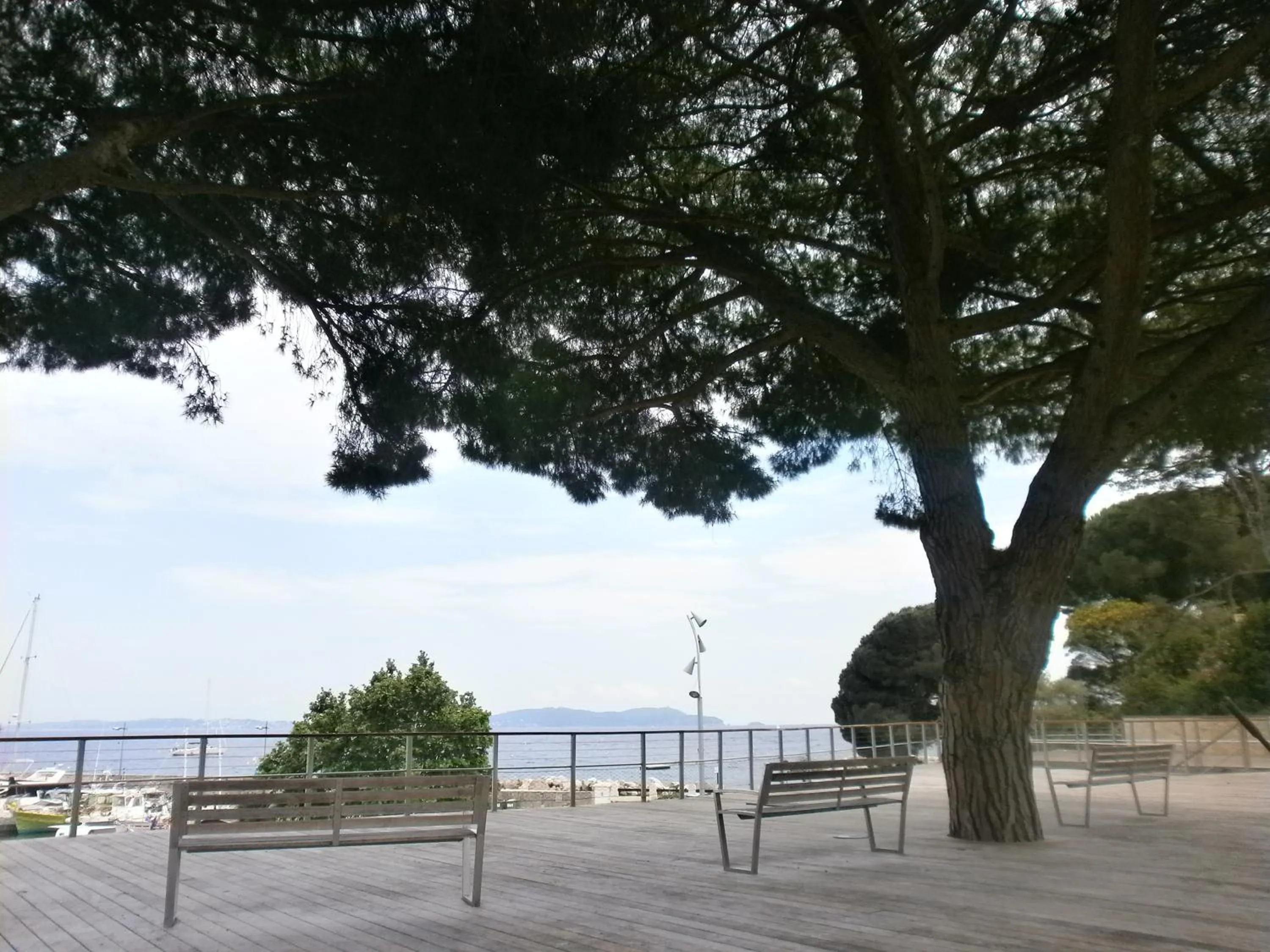 Day in Hôtel Le Richiardi