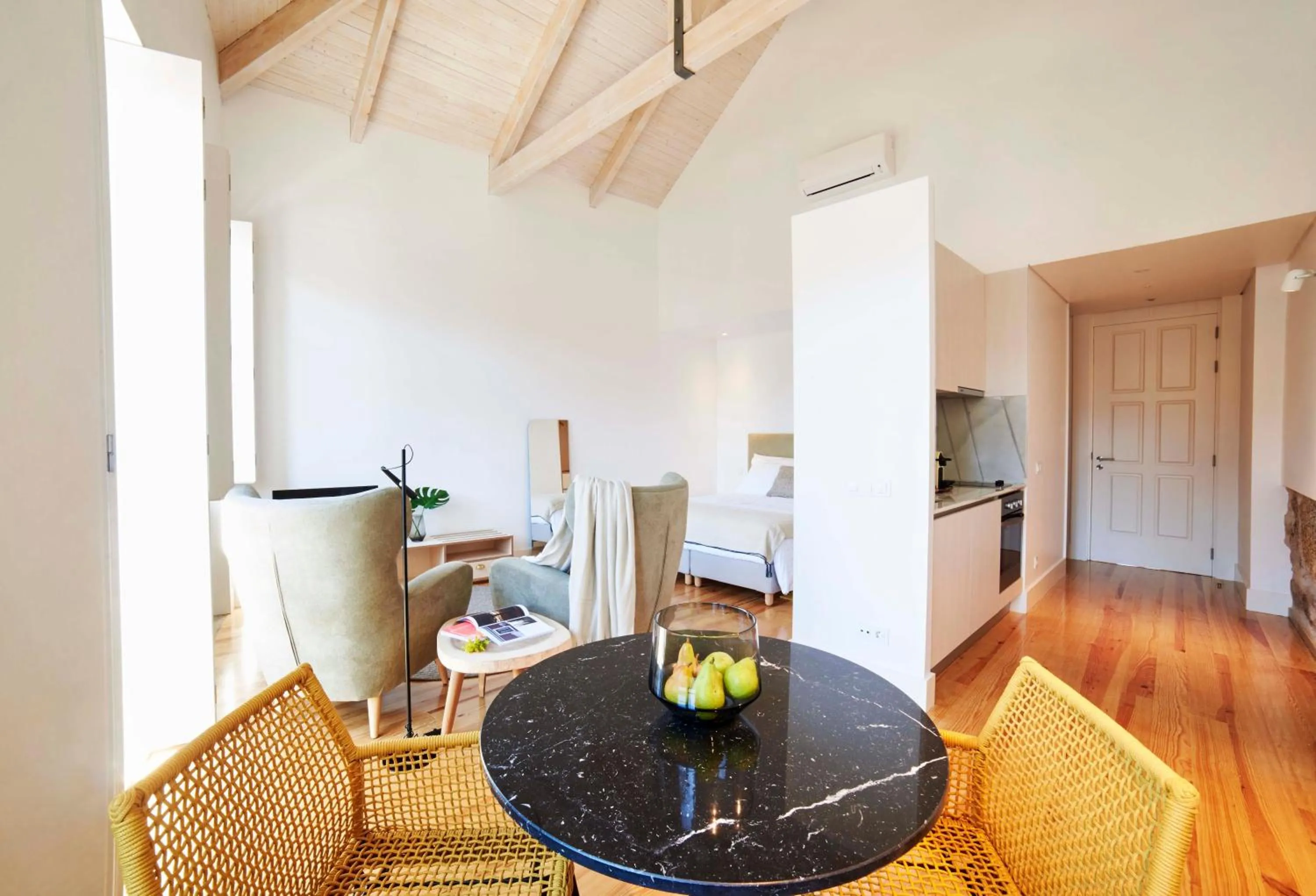 Decorative detail in Pause Apartments