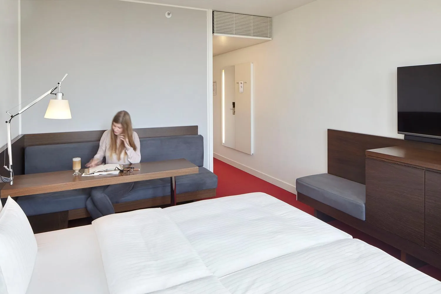 Bed in Empire Riverside Hotel