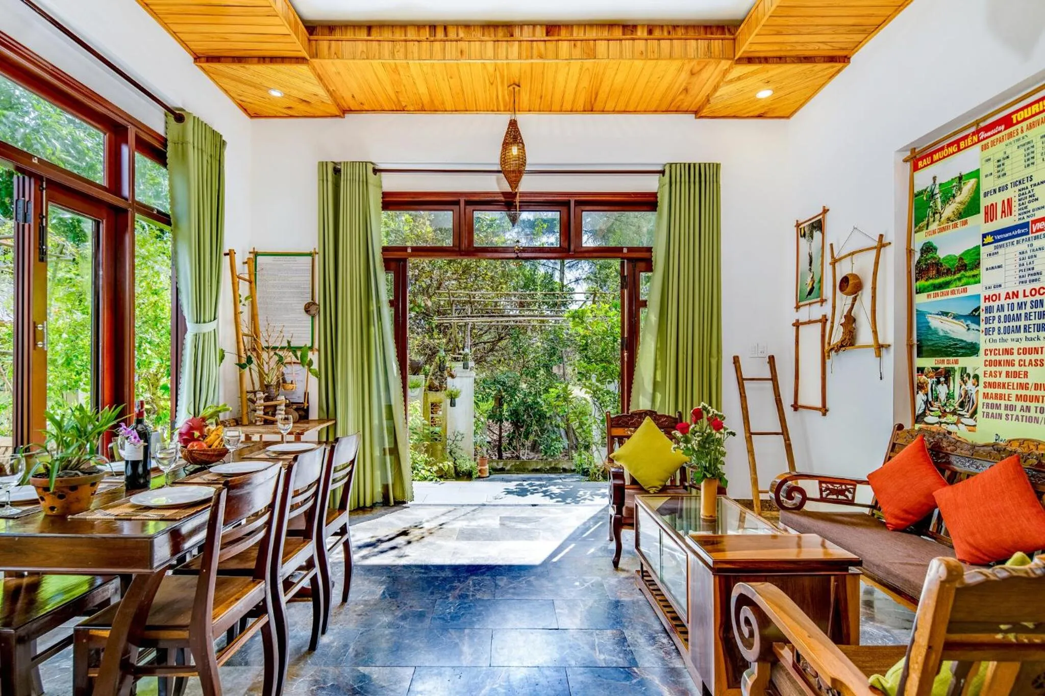 Lobby or reception in AnBang Morning Glory Beach Homestay 호이안 안방비치 숙소호텔