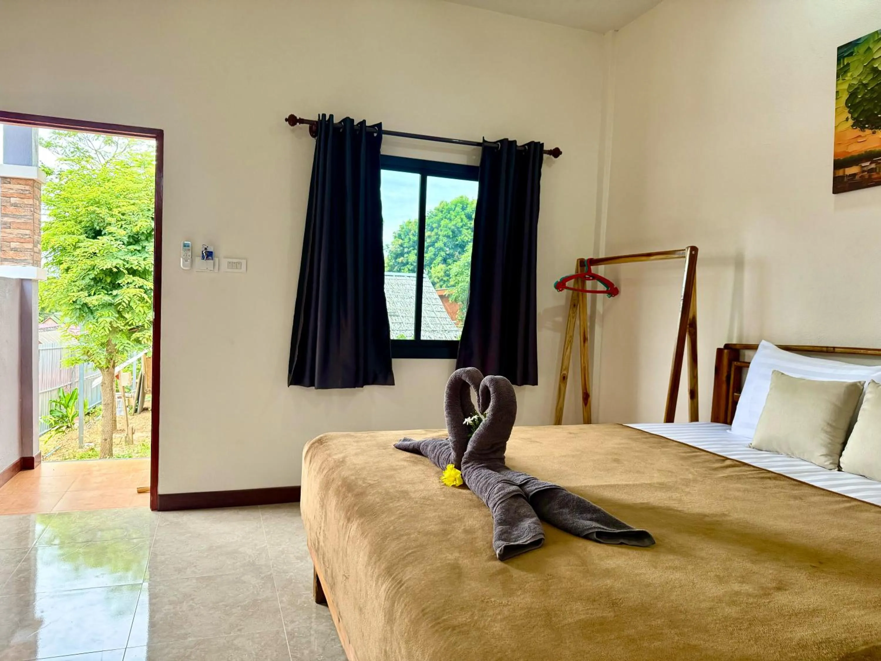 Photo of the whole room, Bed in Asama Bungalow