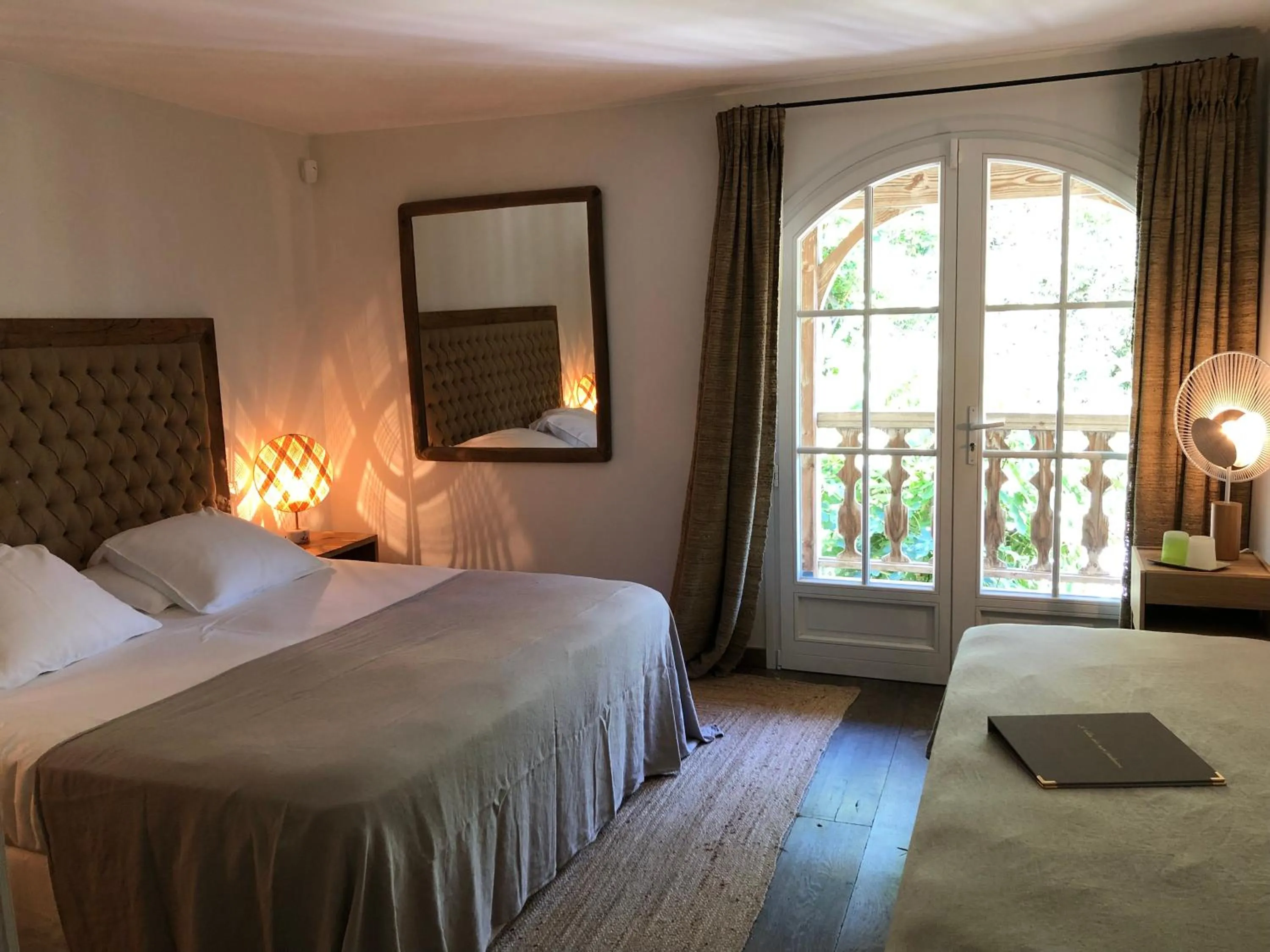 Photo of the whole room, Bed in Le Clos des Sept Palmiers