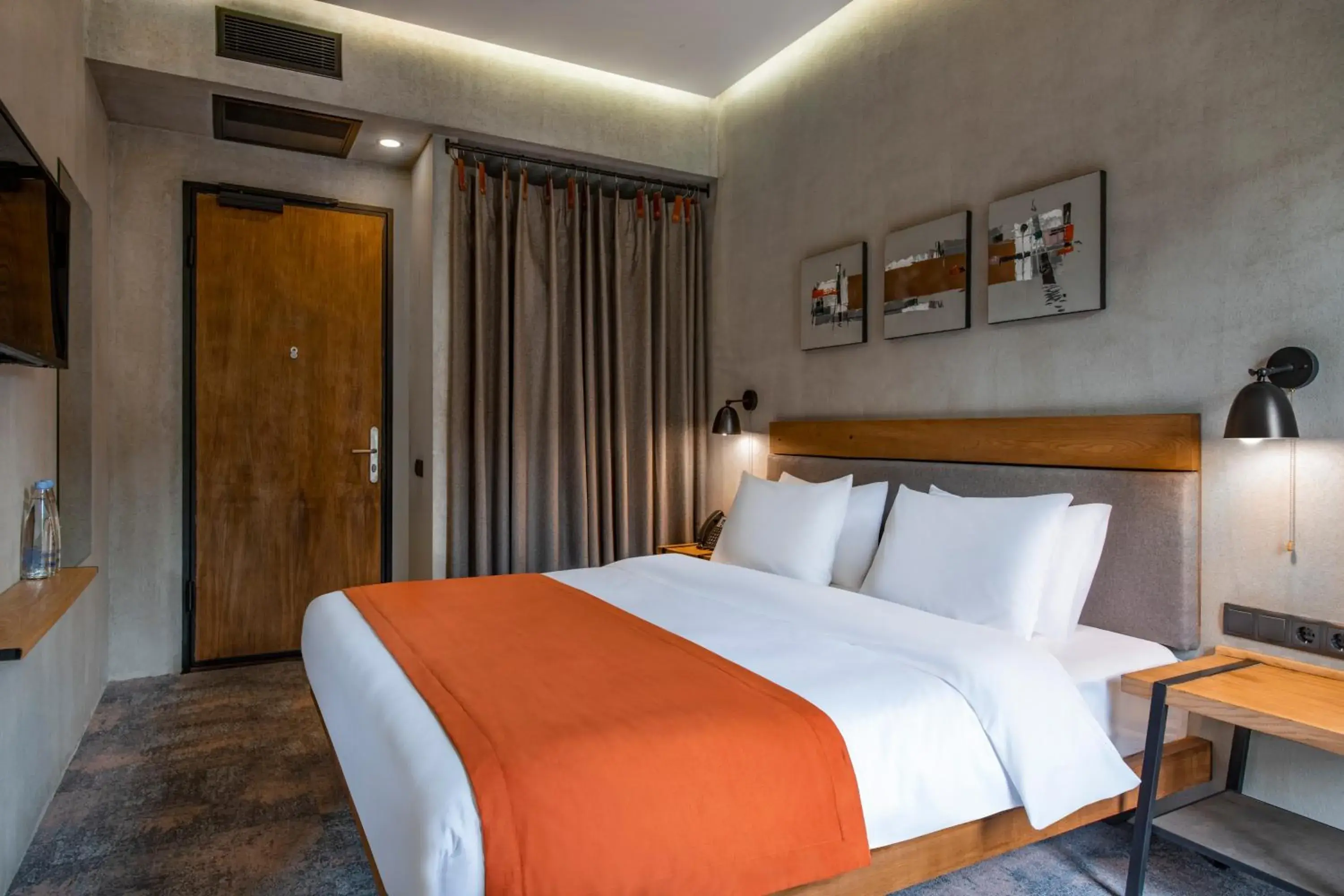 IOTA King in IOTA Hotel Tbilisi IOTA King in IOTA Hotel Tbilisi