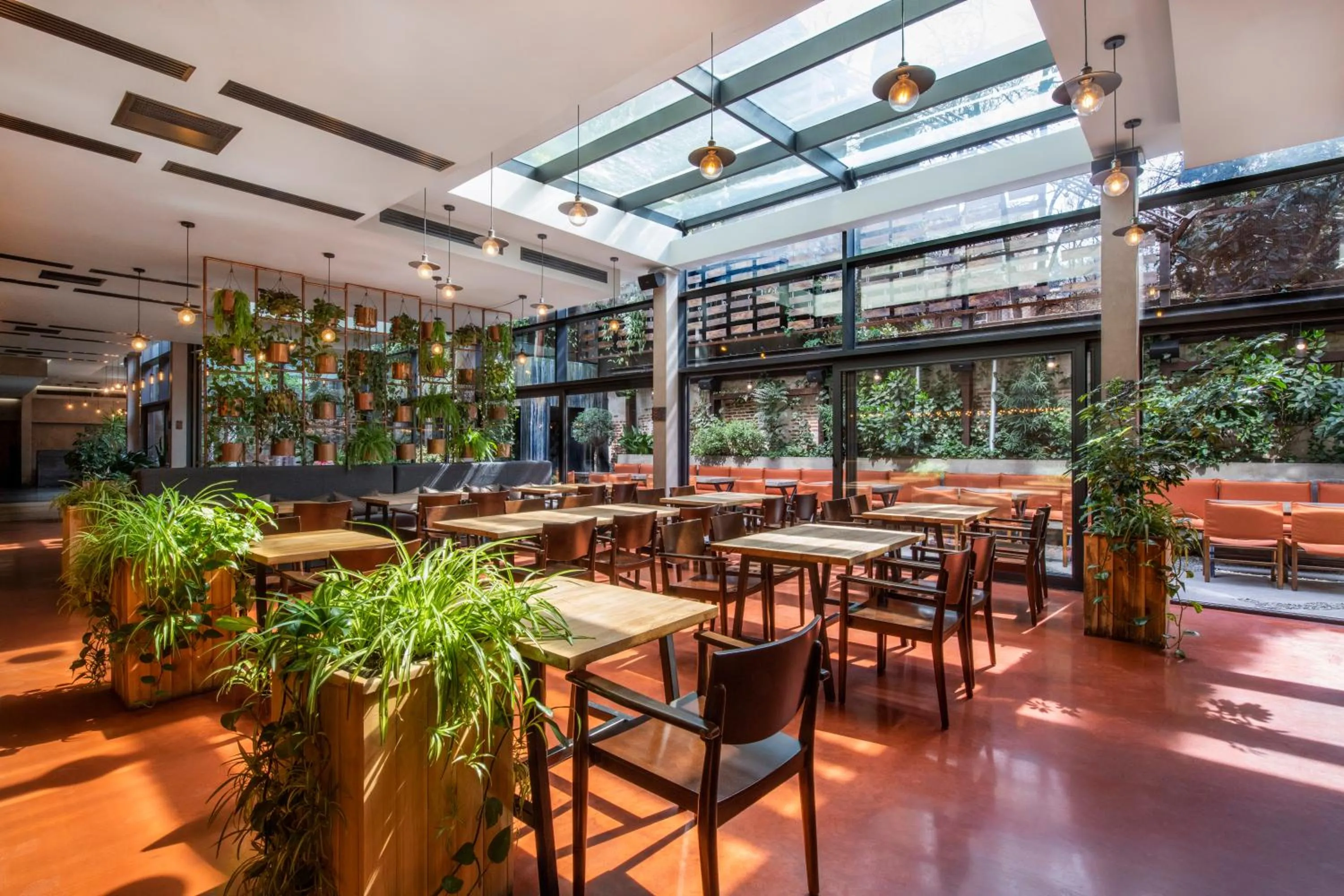 Restaurant/places to eat in IOTA Hotel Tbilisi