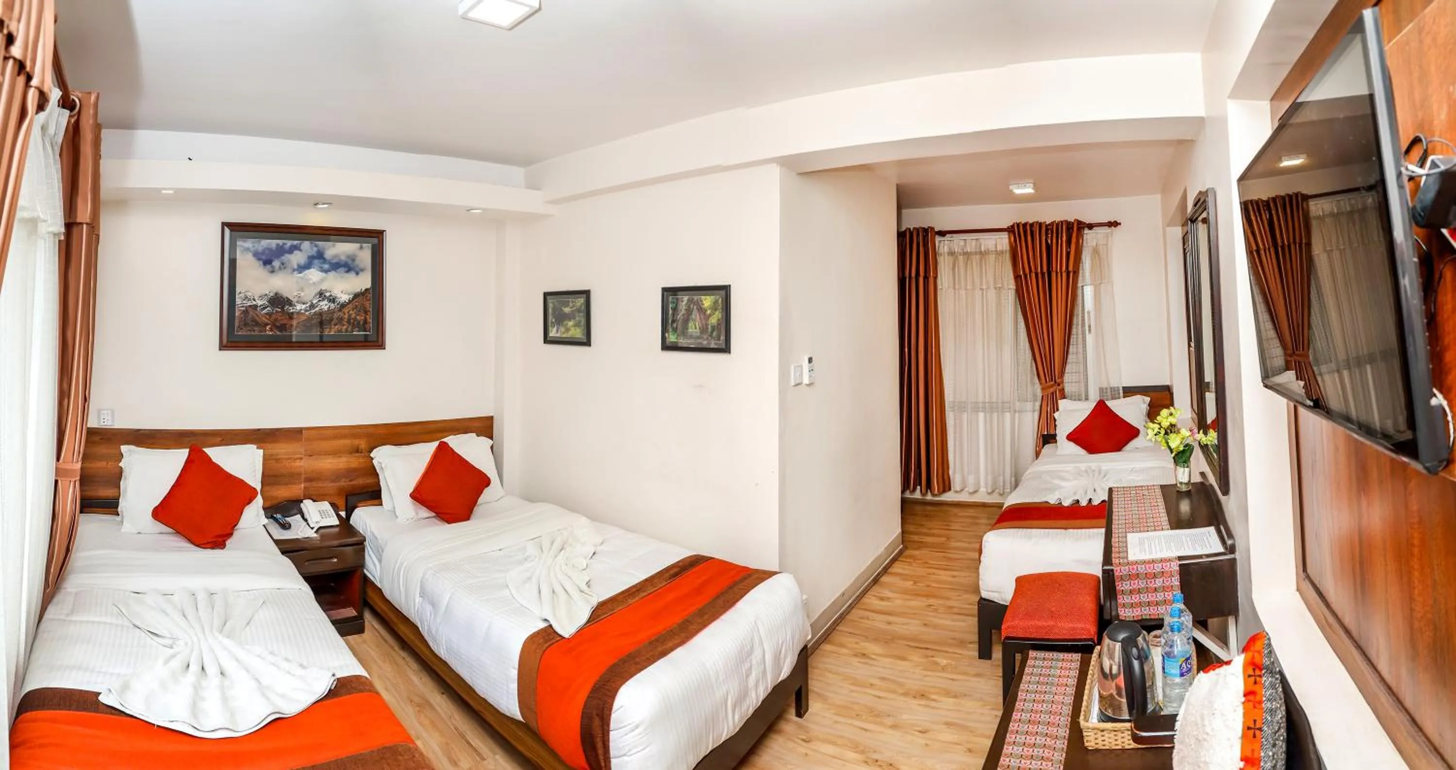 Family, Bed in Hotel Himalayan Oasis