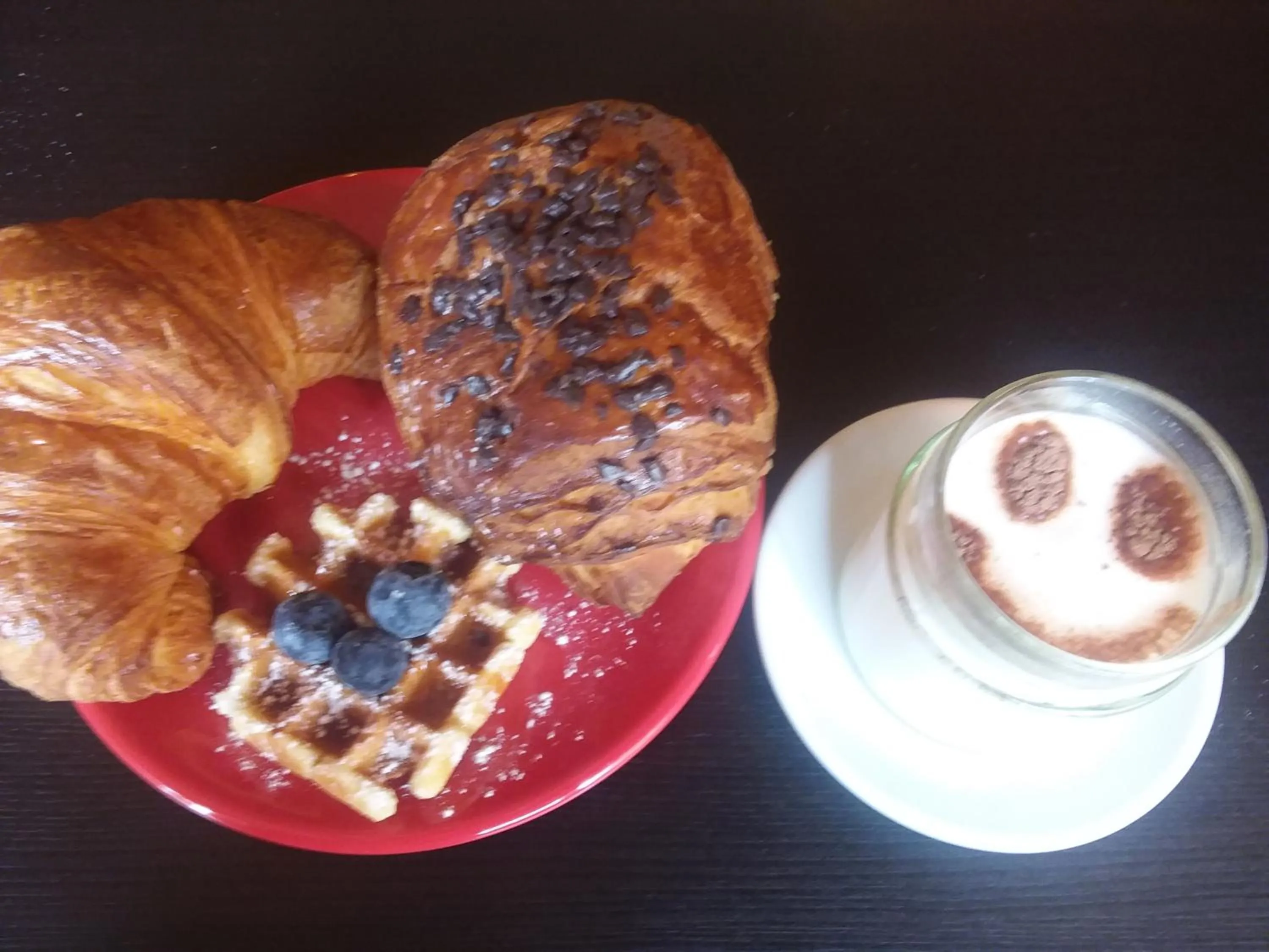 Breakfast in Orange House