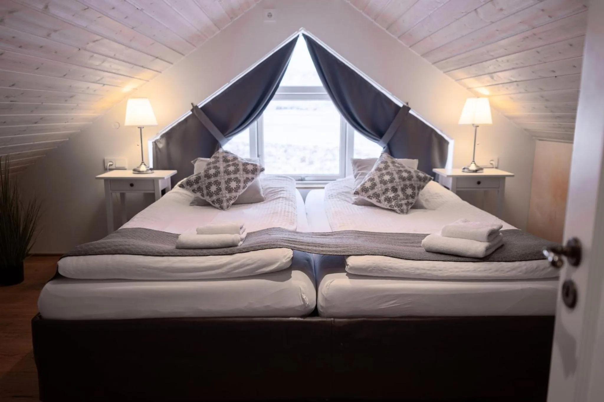 Bedroom, Bed in Miðhraun - Lava resort & Restaurant