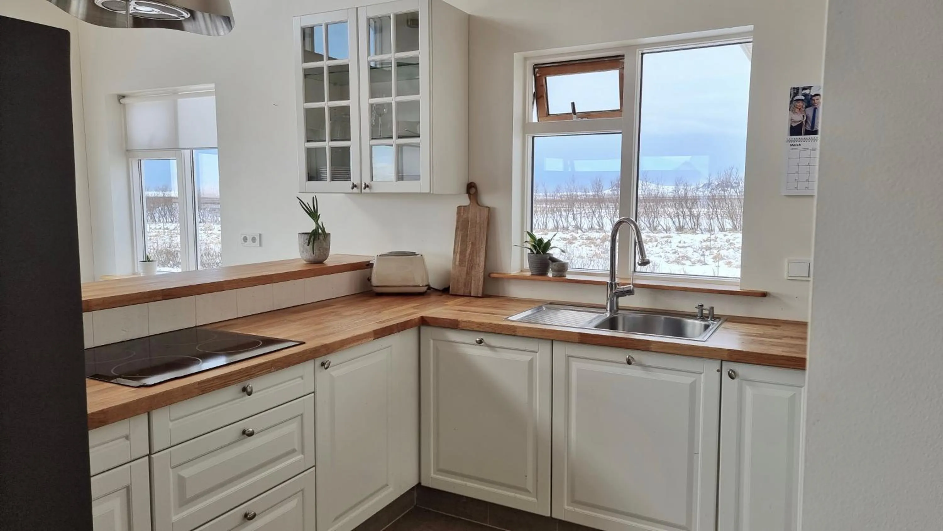 Kitchen or kitchenette in Miðhraun - Lava resort & Restaurant