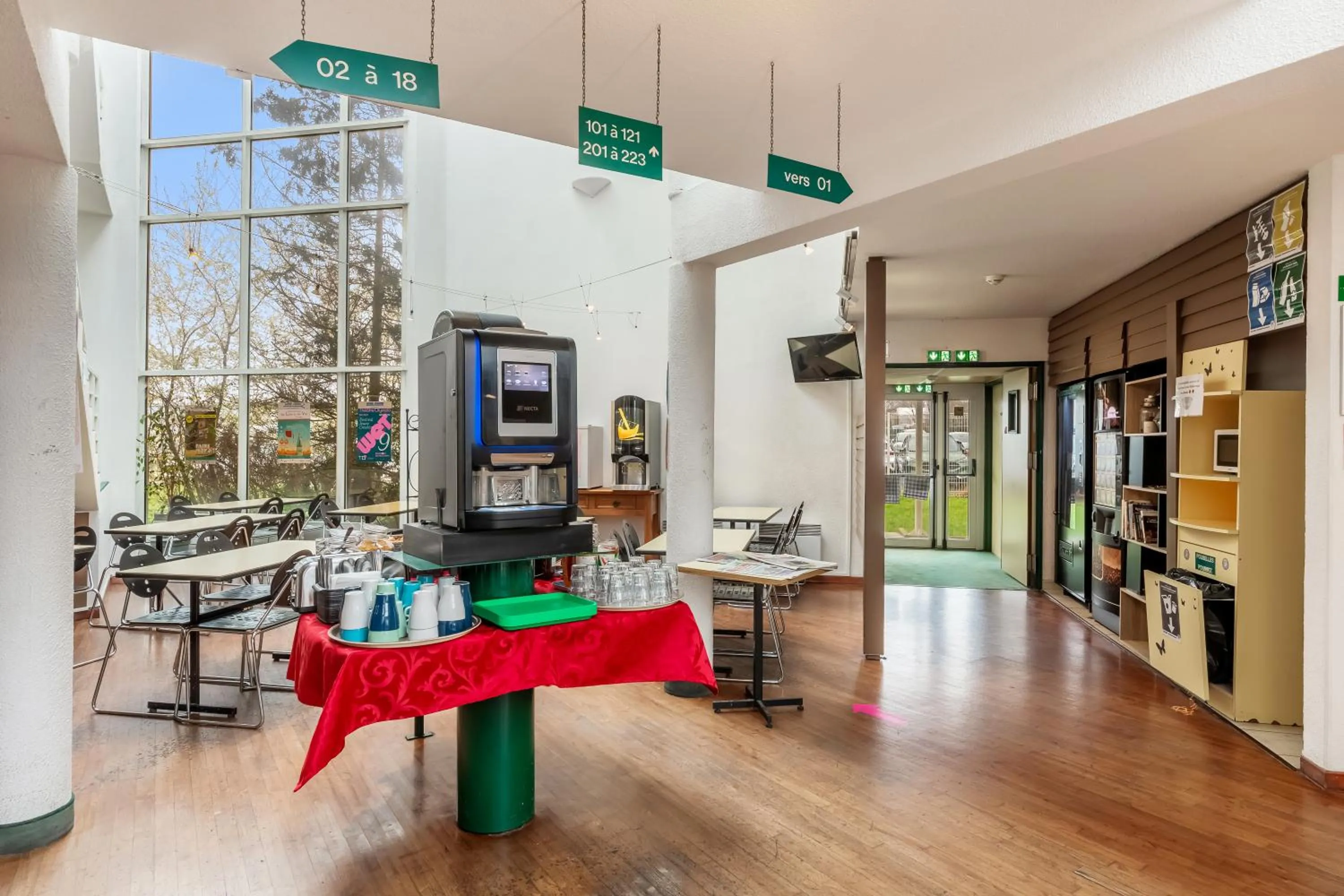 Breakfast in Mister Bed Chambray Les Tours