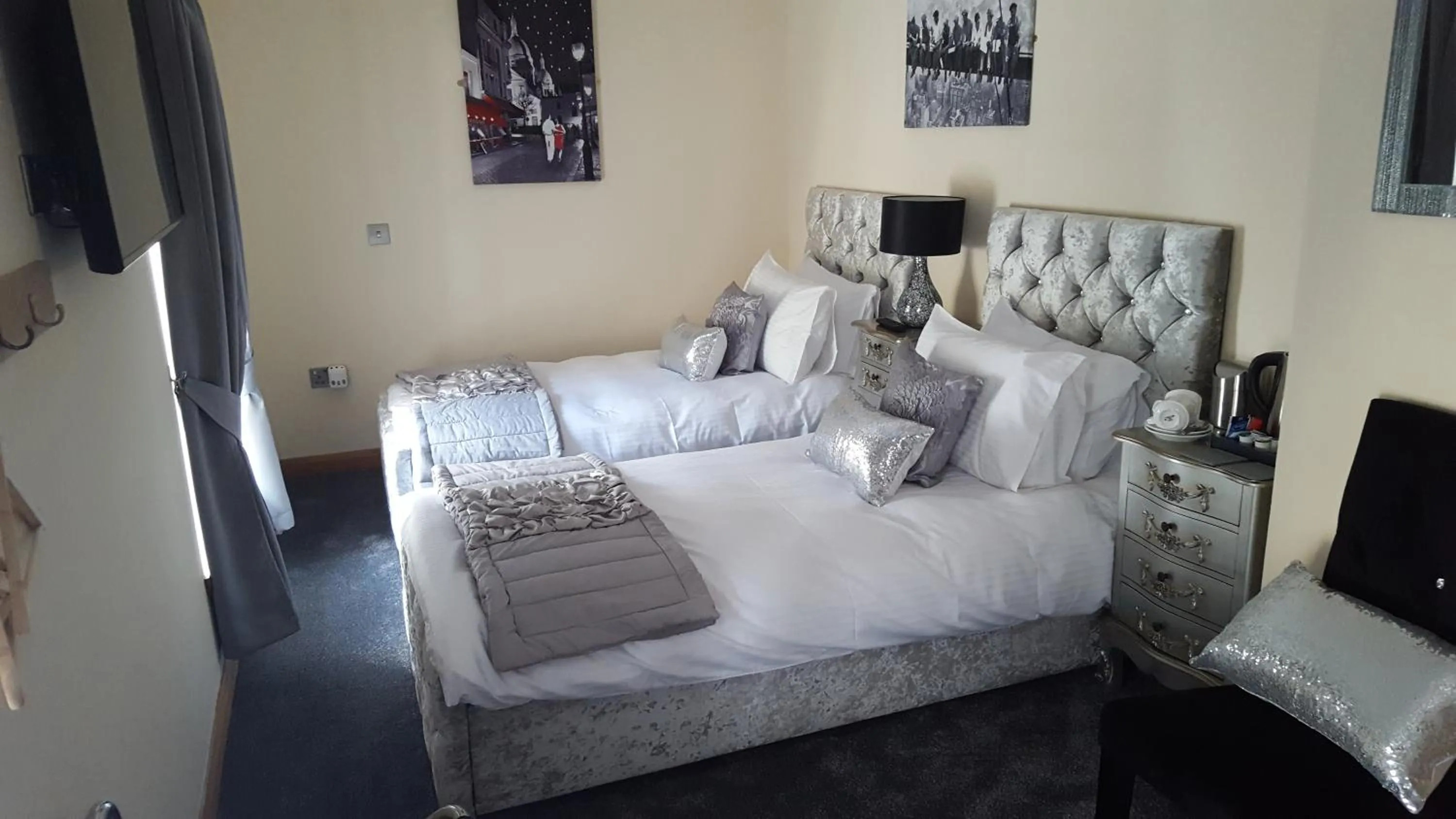 Bed in Star Inn Rooms