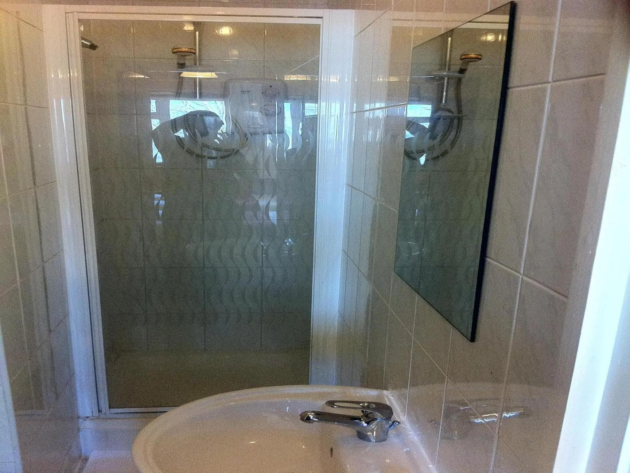 Shower in City Inn Express Hotel