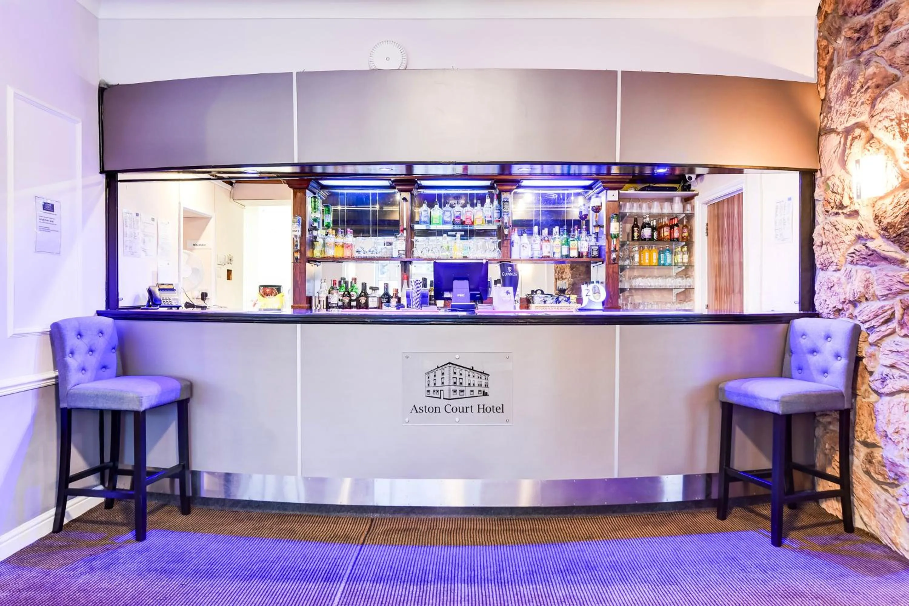 Lounge or bar in Aston Court Derby City Centre by Belvilla