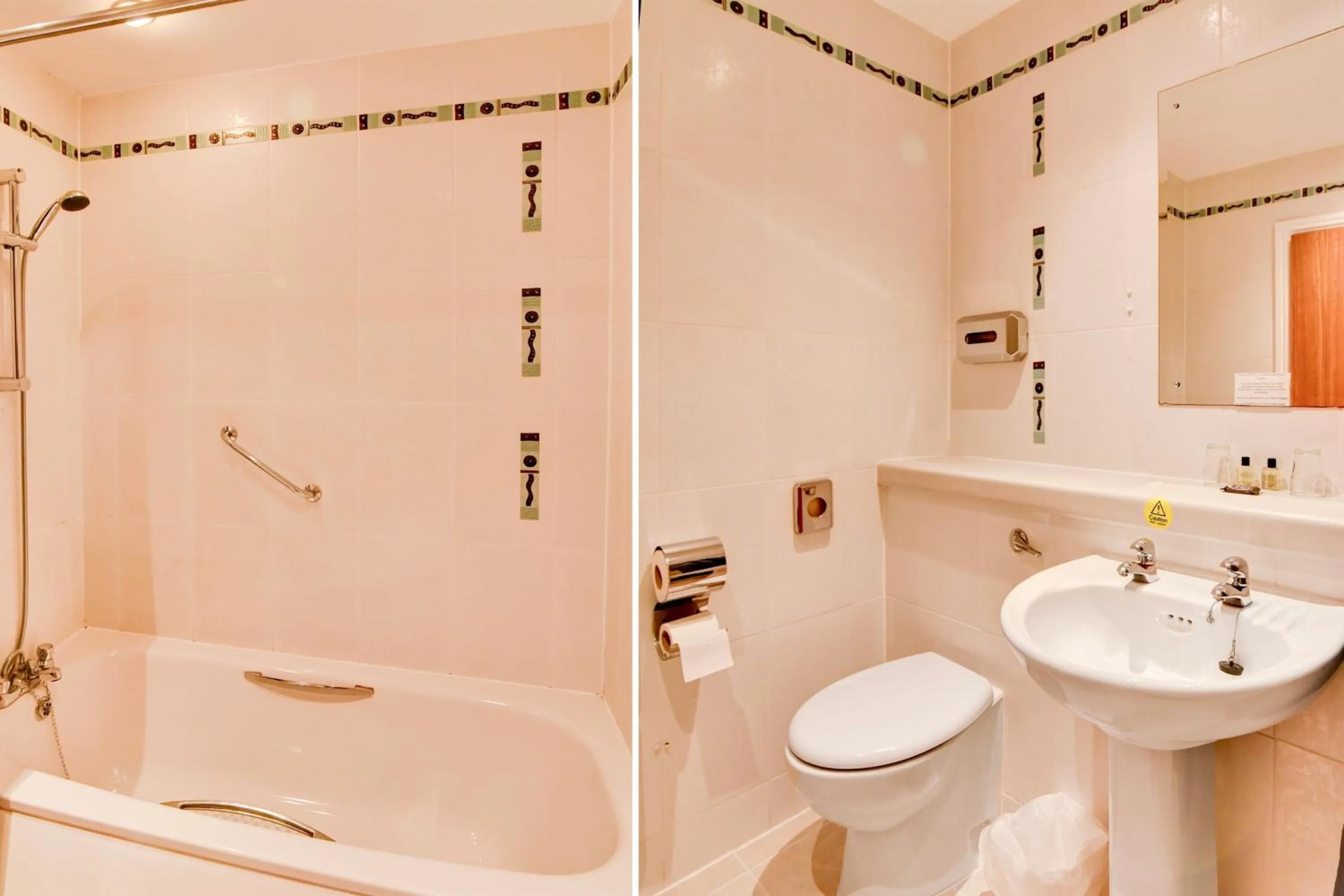 Bathroom in Aston Court Derby City Centre by Belvilla