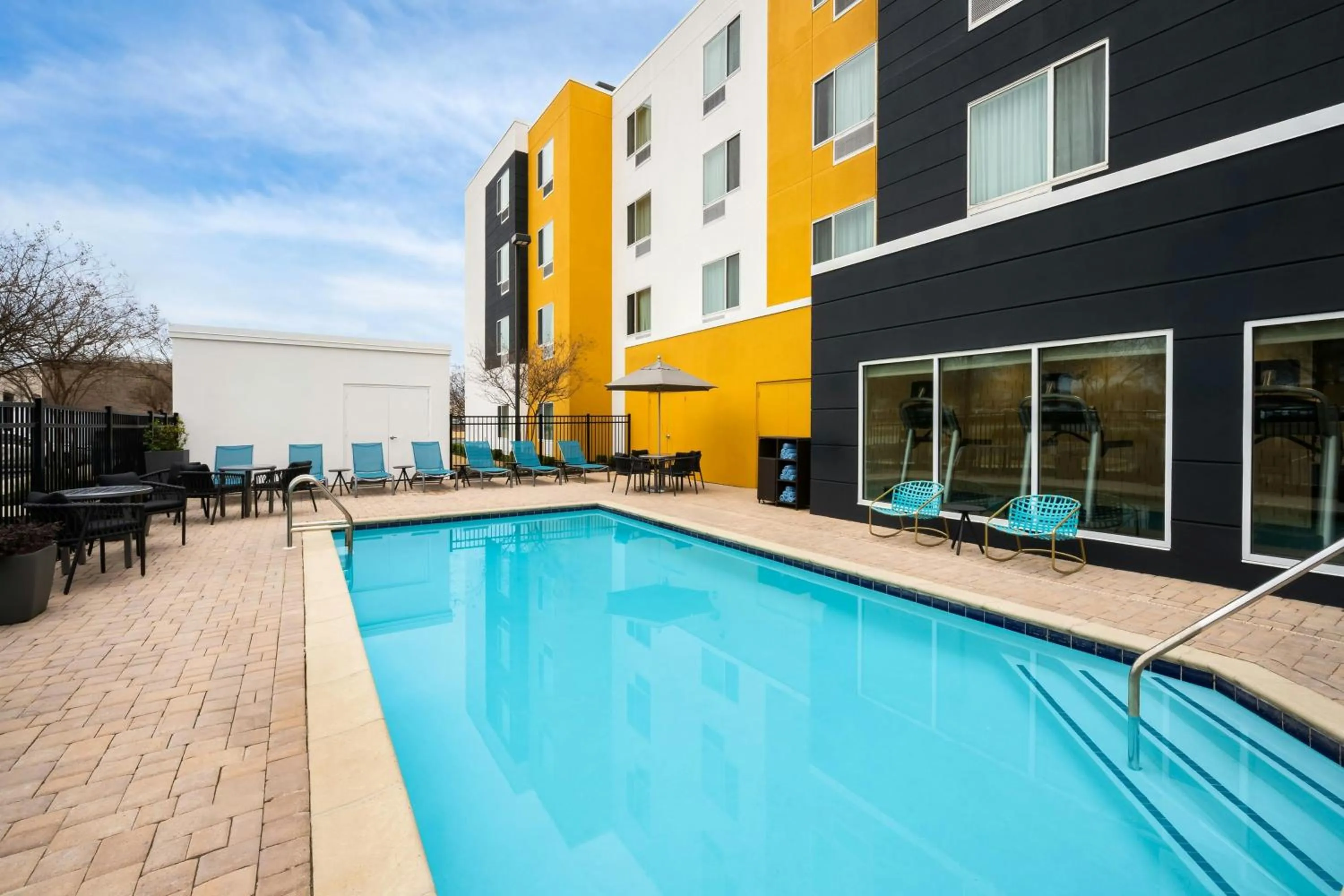 Swimming pool in TownePlace Suites by Marriott Montgomery EastChase