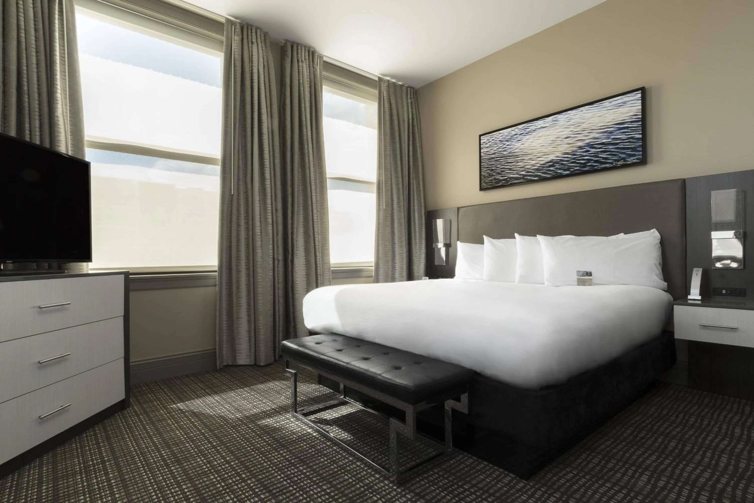 Bedroom, Bed in The Current Iowa, Autograph Collection