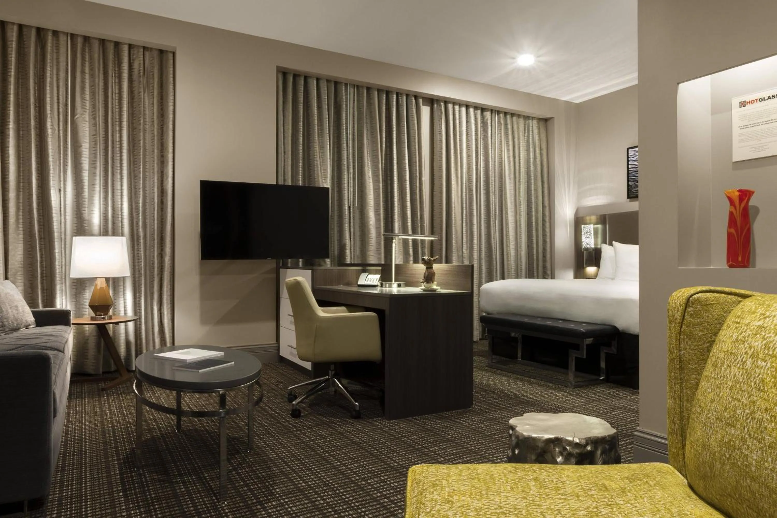 Bedroom, Bed in The Current Iowa, Autograph Collection