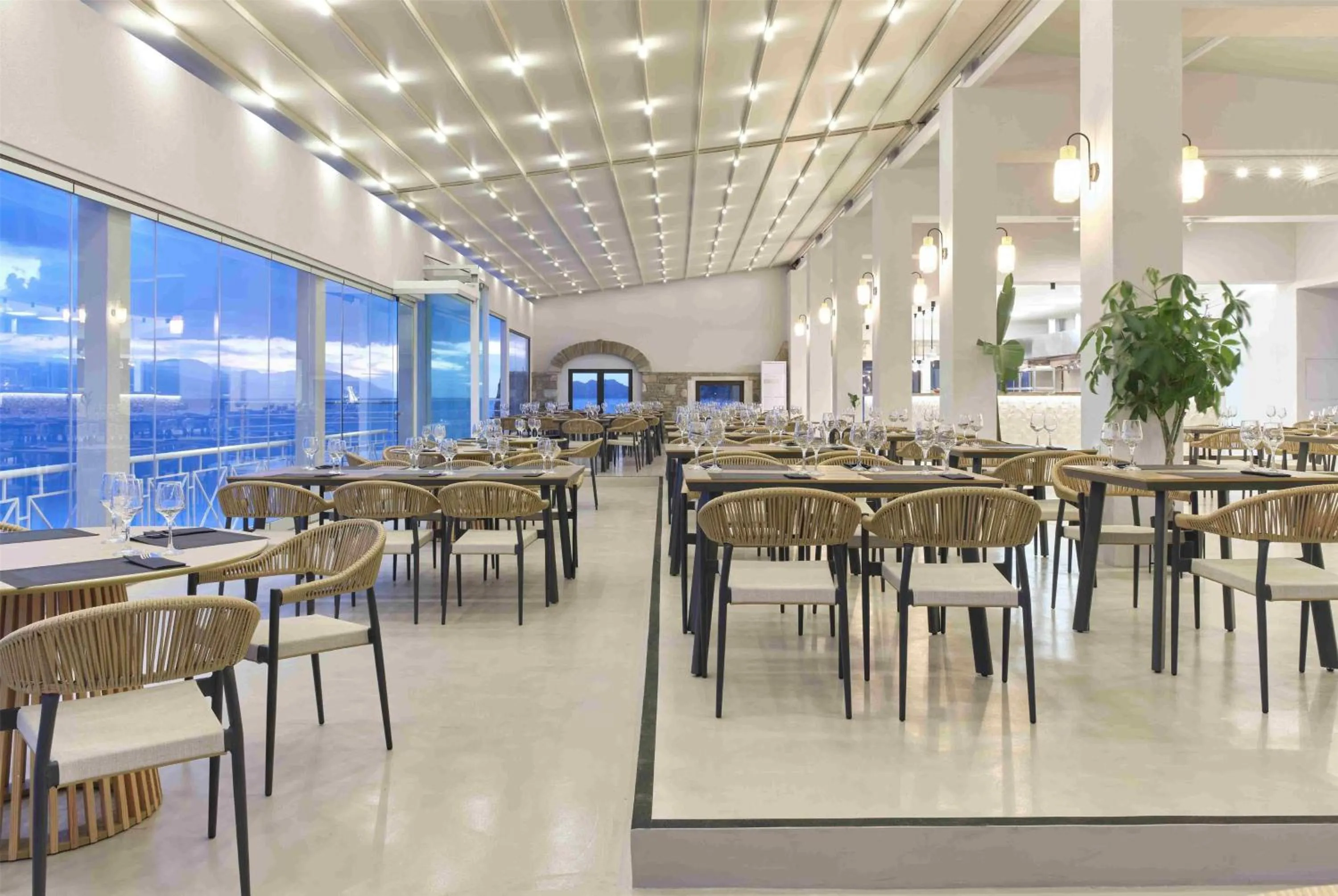 Restaurant/places to eat in Ramada Loutraki Poseidon Resort