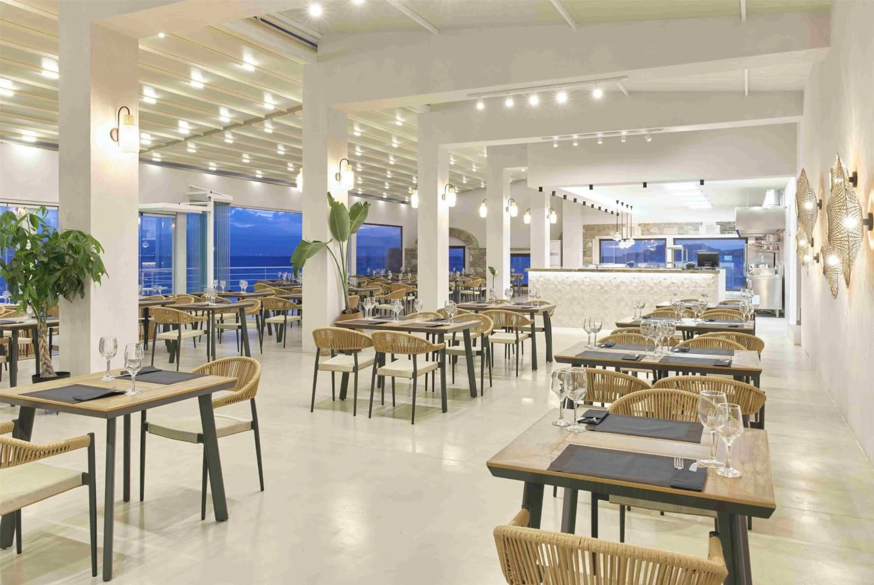 Restaurant/places to eat in Ramada Loutraki Poseidon Resort