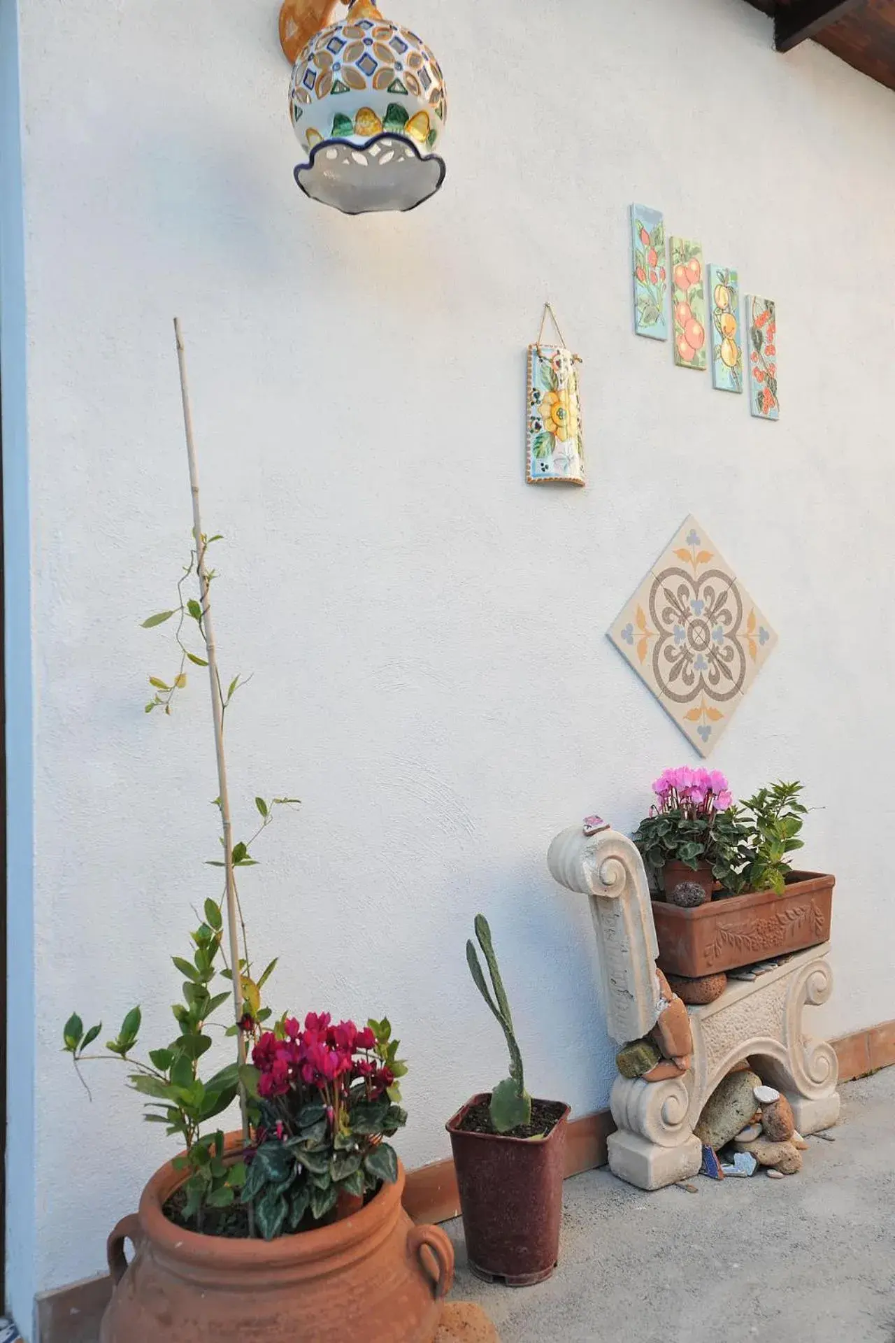 Family Room with Private Bathroom in B&b Le Cycas Family Room with Private Bathroom in B&b Le Cycas