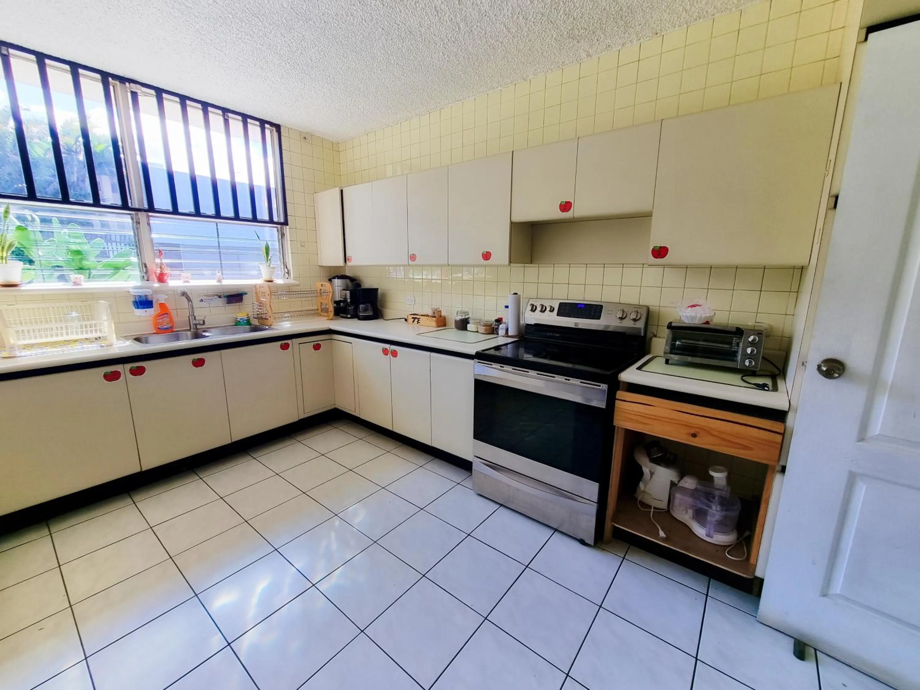 Kitchen or kitchenette in Casa Jardin del Mango