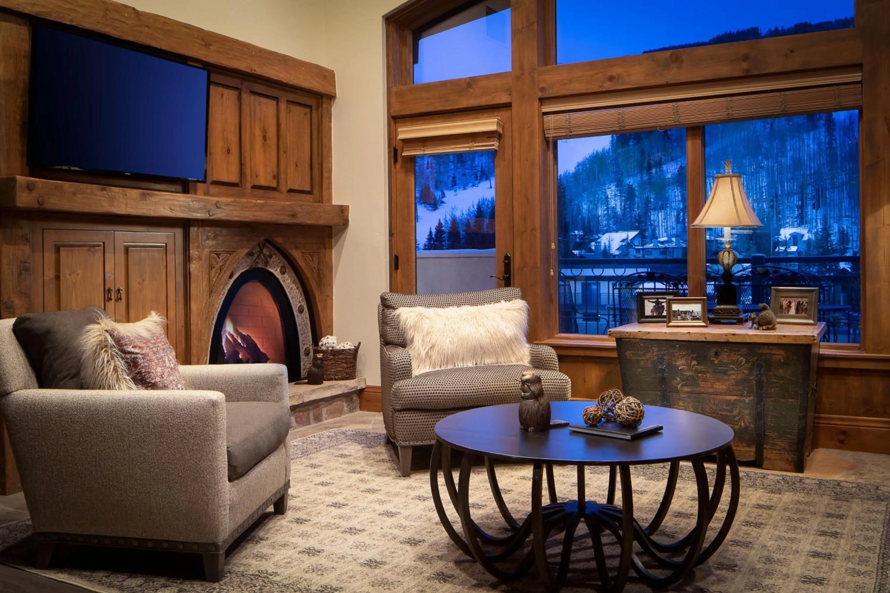 Living room in The Hythe, a Luxury Collection Resort, Vail