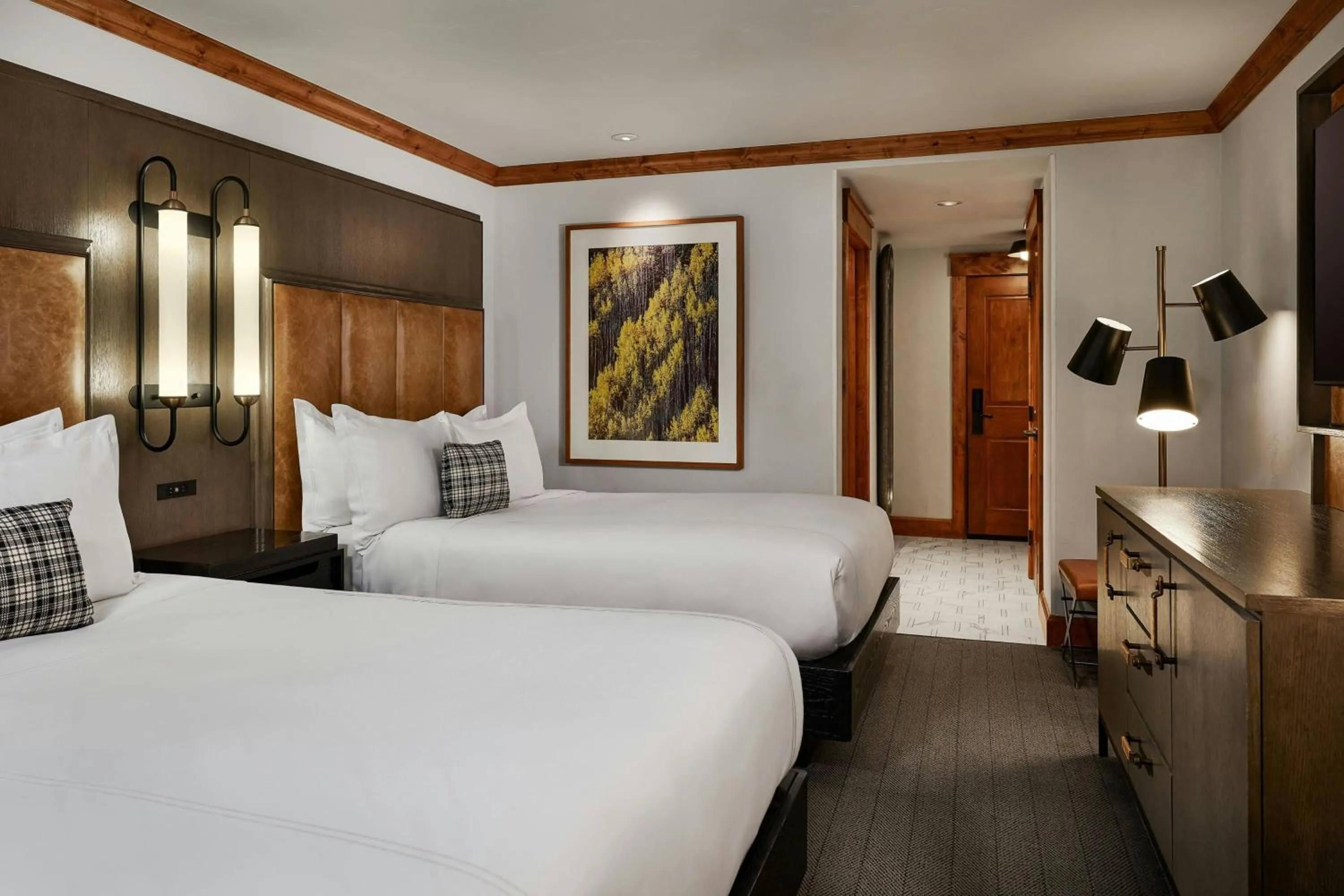 Photo of the whole room, Bed in The Hythe, a Luxury Collection Resort, Vail