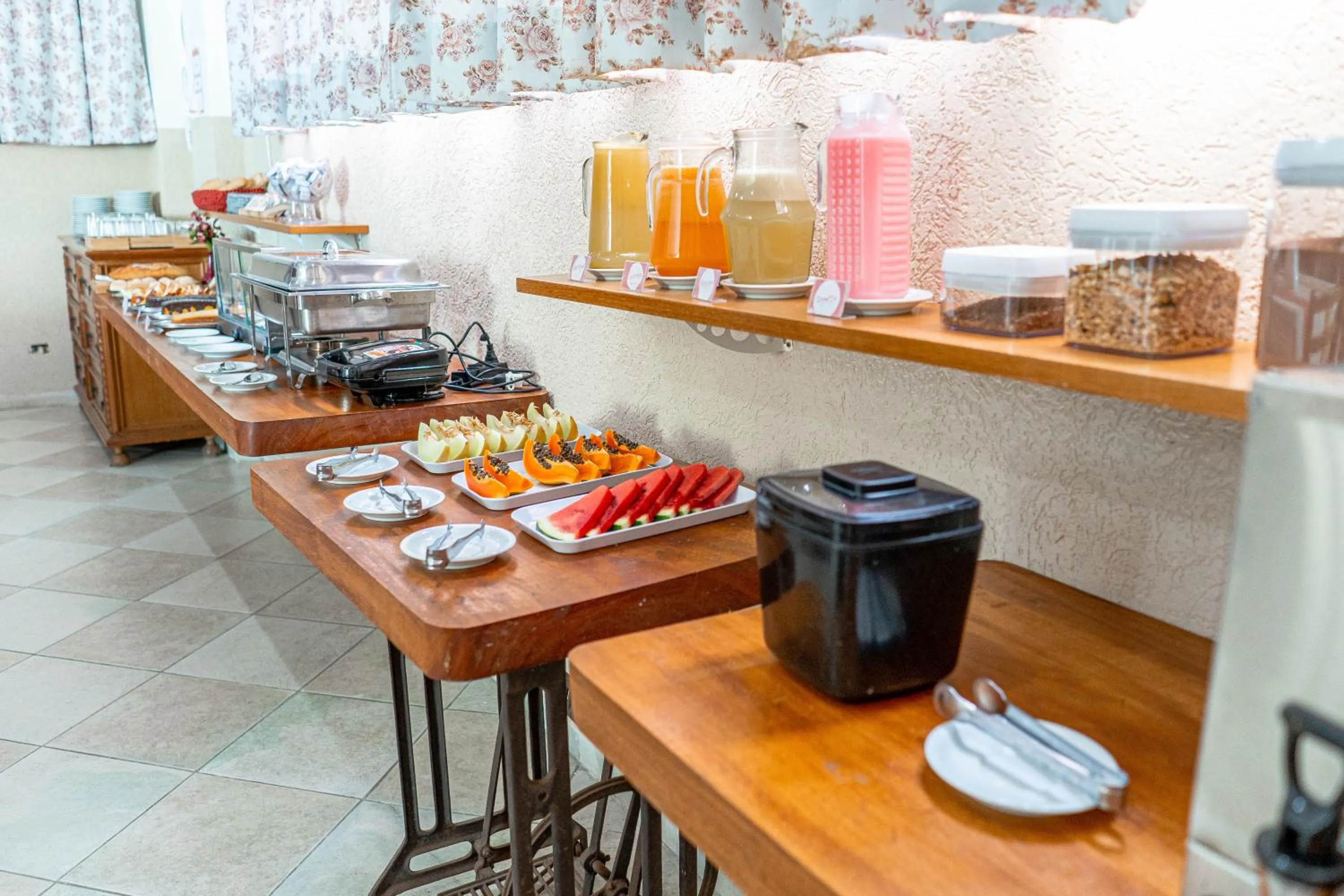 Breakfast in Bella Casa Flat Service