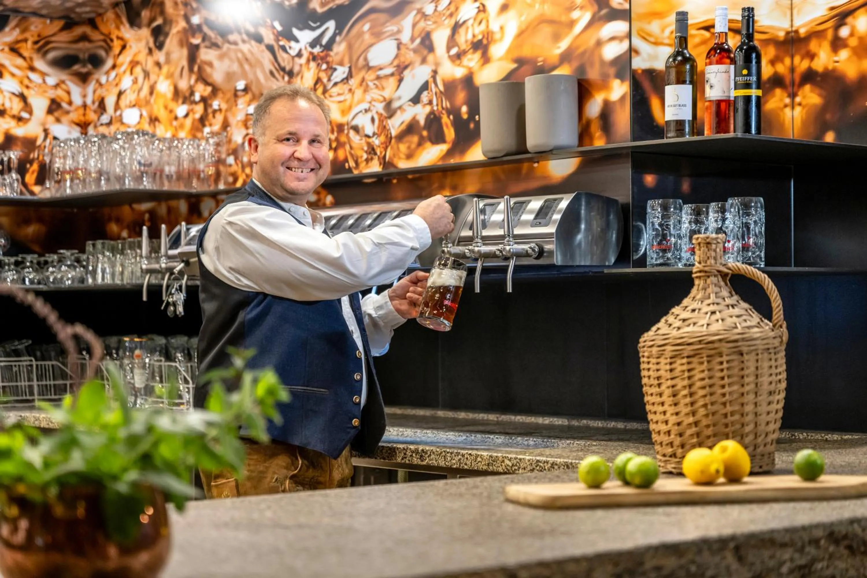 Lounge or bar in Hotel am Haslinger Hof