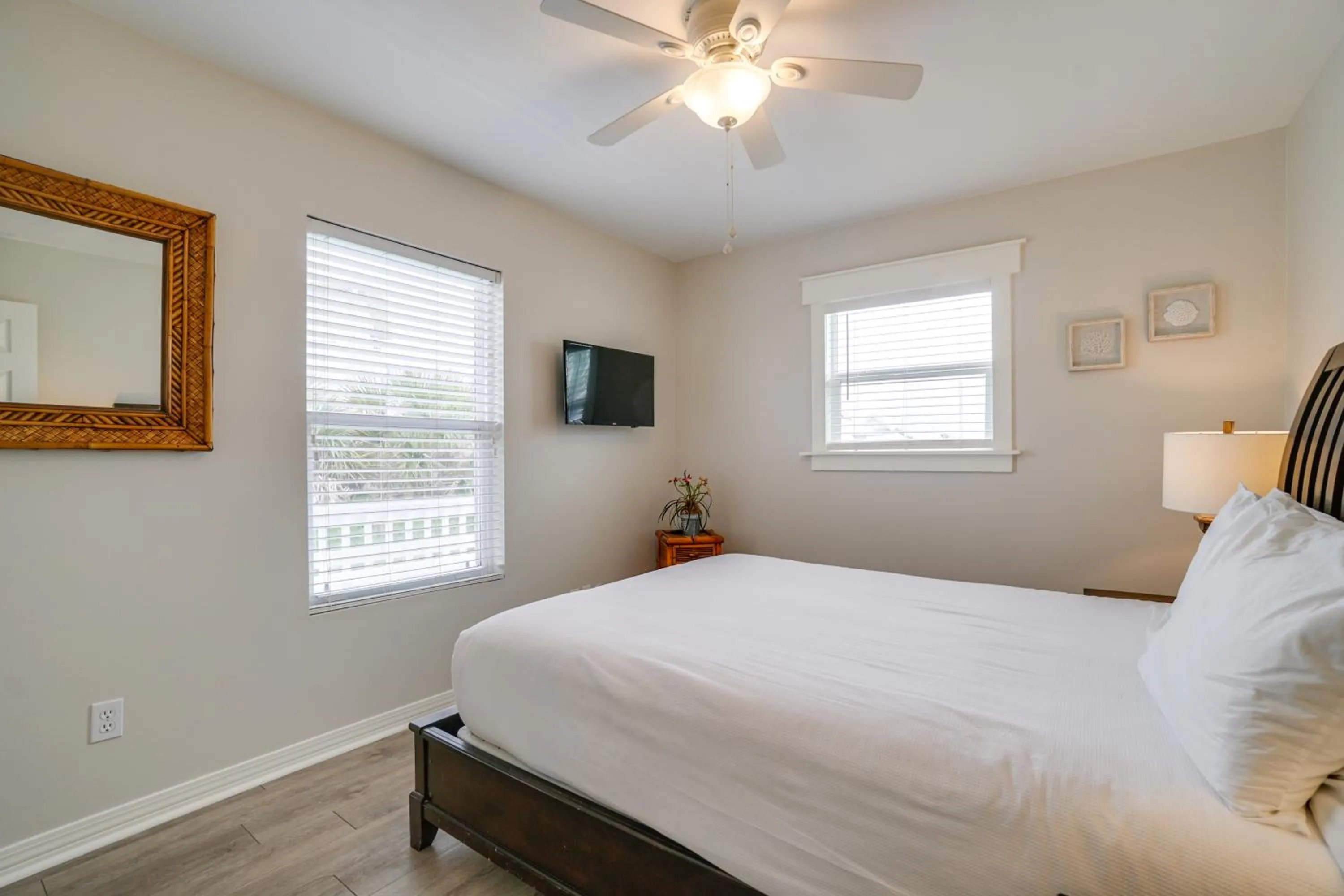 Bed in 30A Beach House - Walking on Sunshine