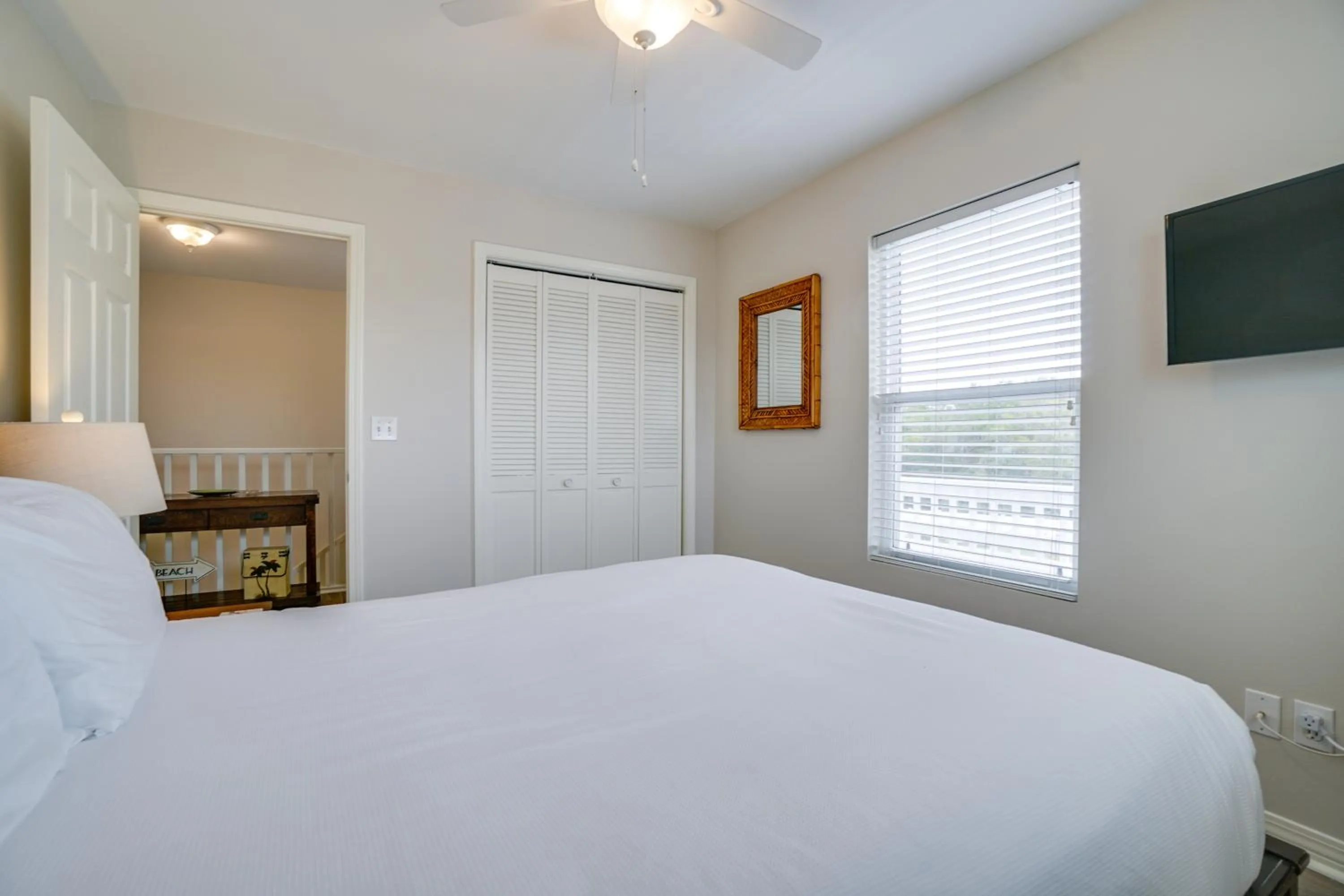 Bed in 30A Beach House - Walking on Sunshine