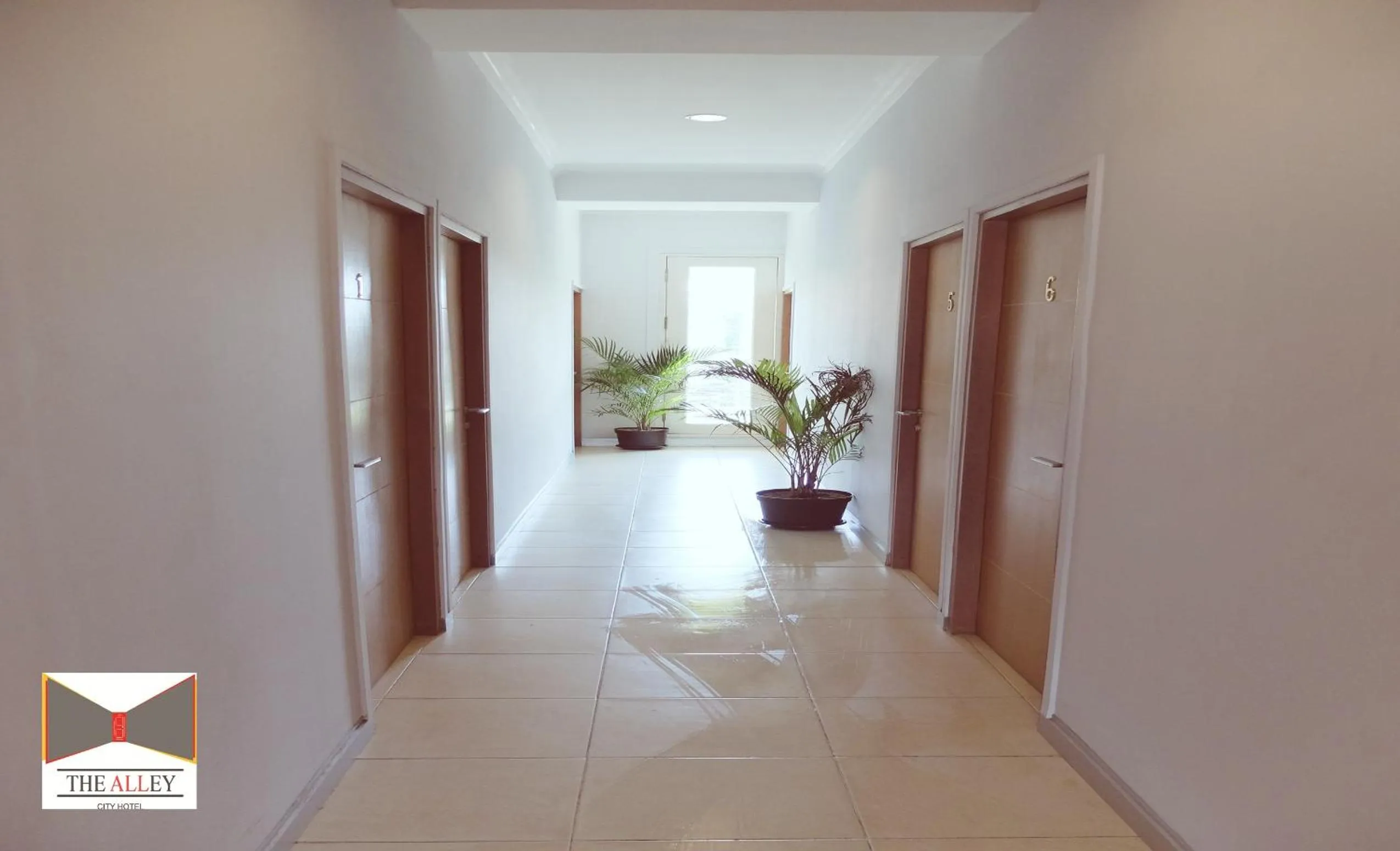 Patio in The Alley City Hotel