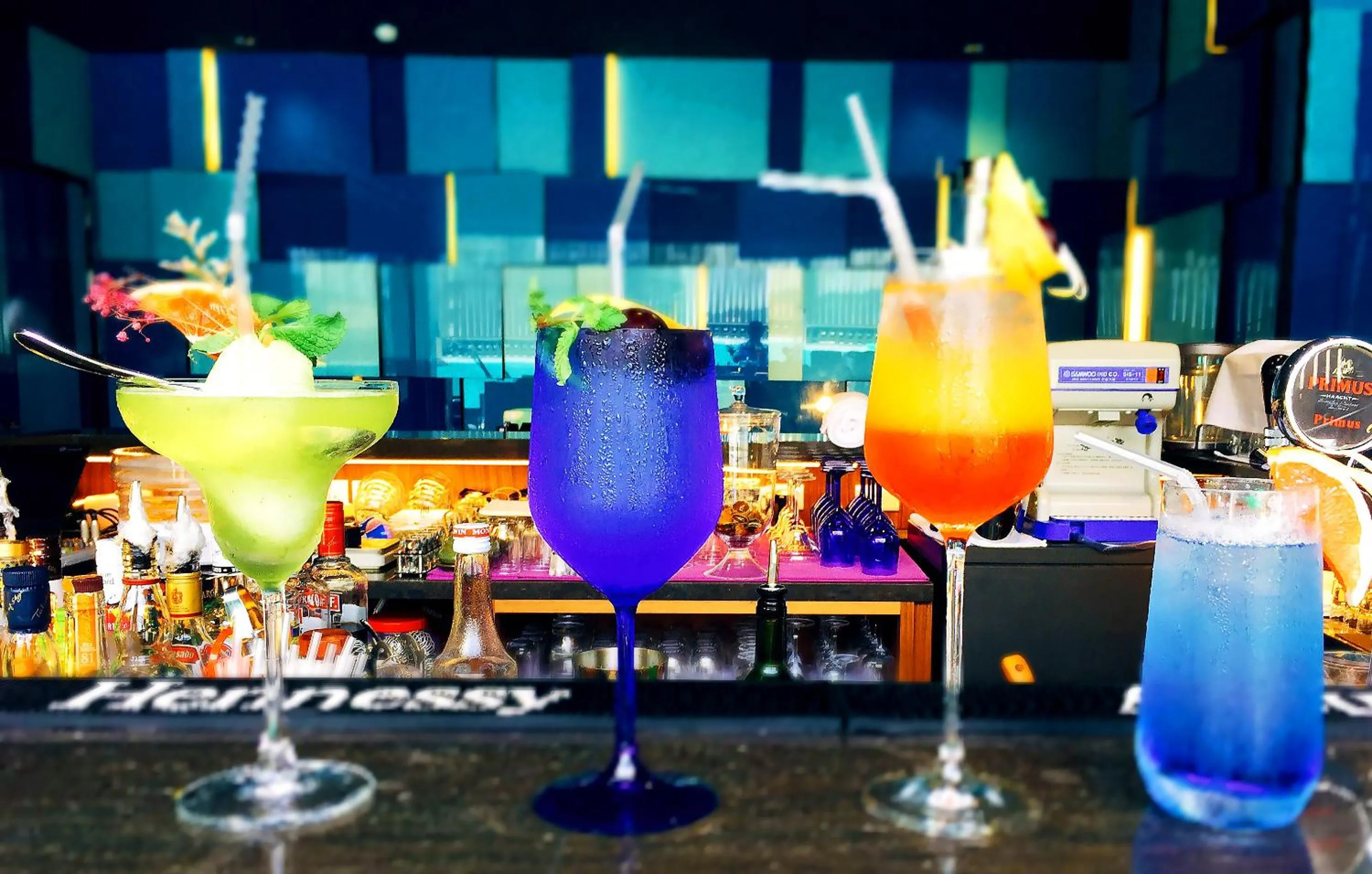 Alcoholic drinks in H2O HOTEL