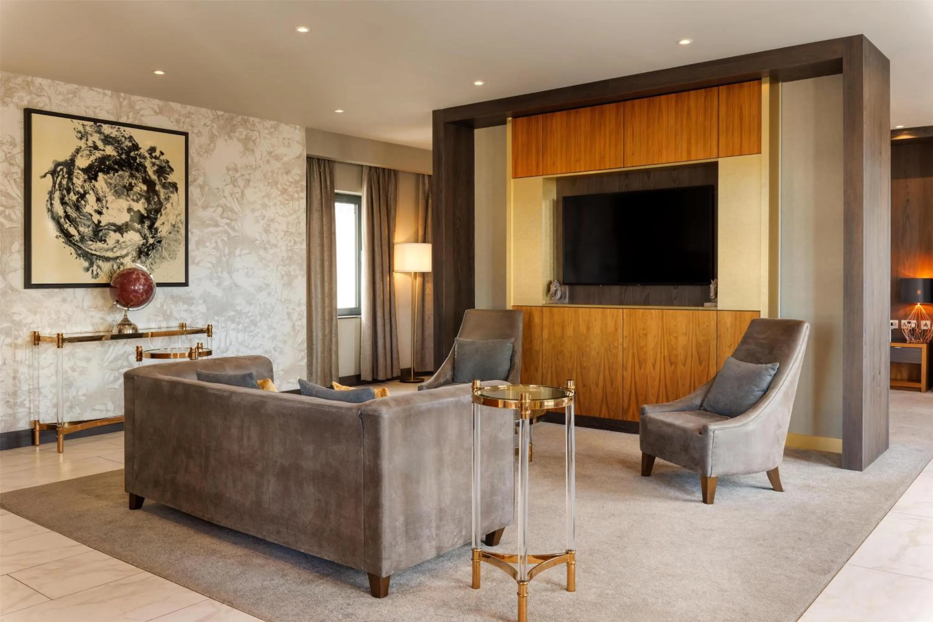 Living room in DoubleTree by Hilton Belfast City Ten Square