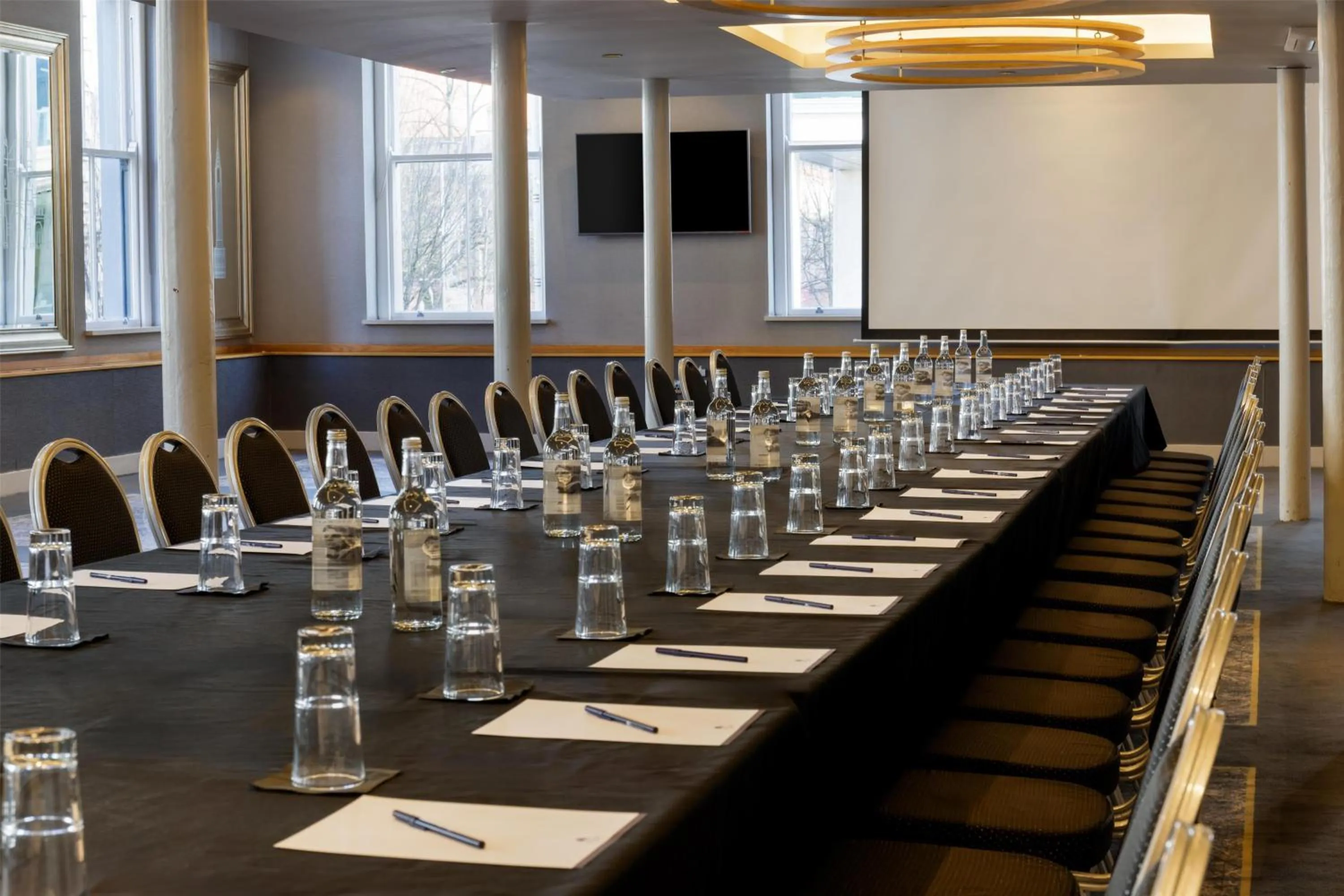 Meeting/conference room in DoubleTree by Hilton Belfast City Ten Square