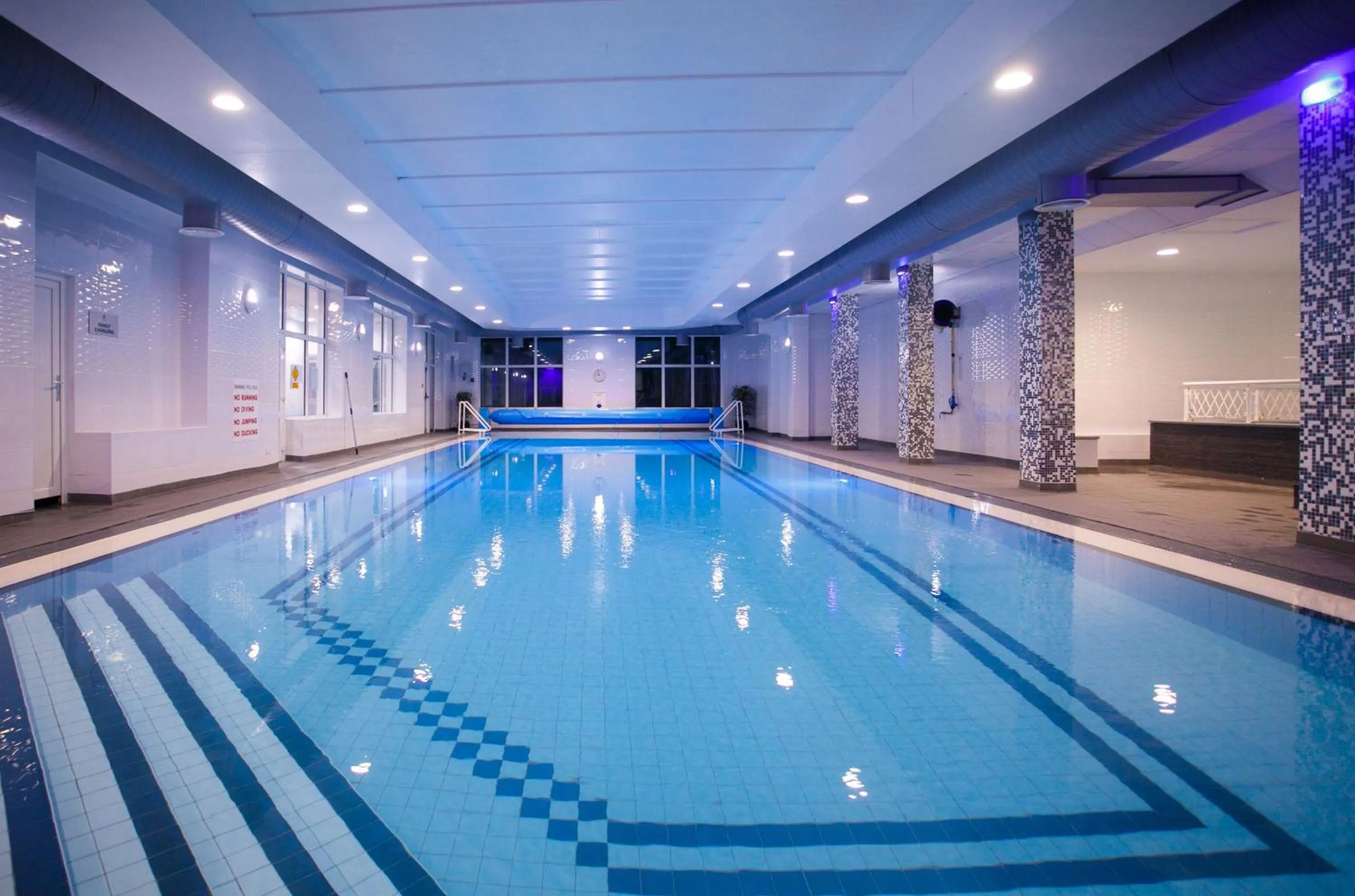 Swimming pool in Mount Errigal Hotel, Conference & Leisure Centre