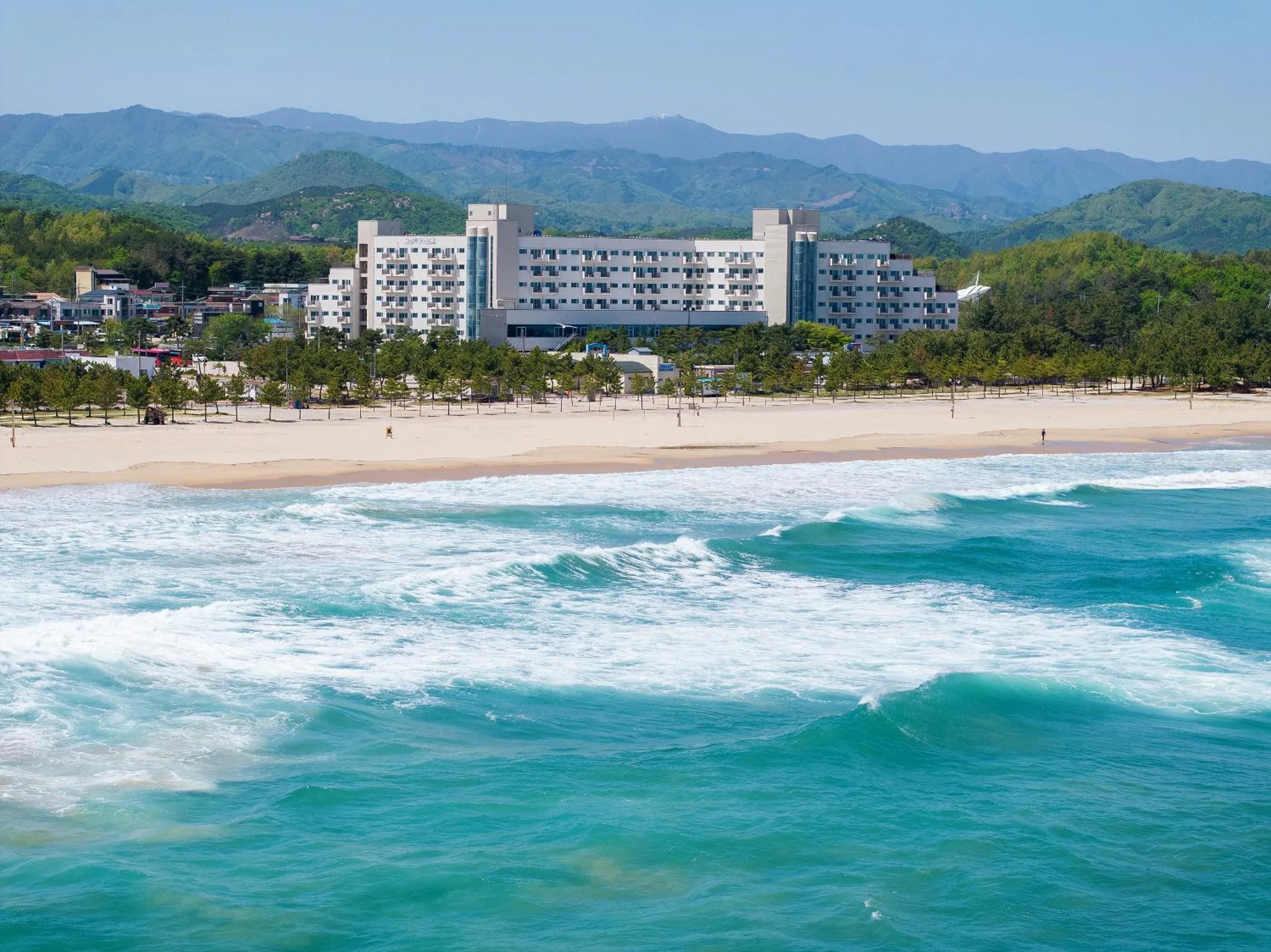 Neighbourhood, Property Building in Ocean 2 You Resort Seorak Beach Hotel & Condo