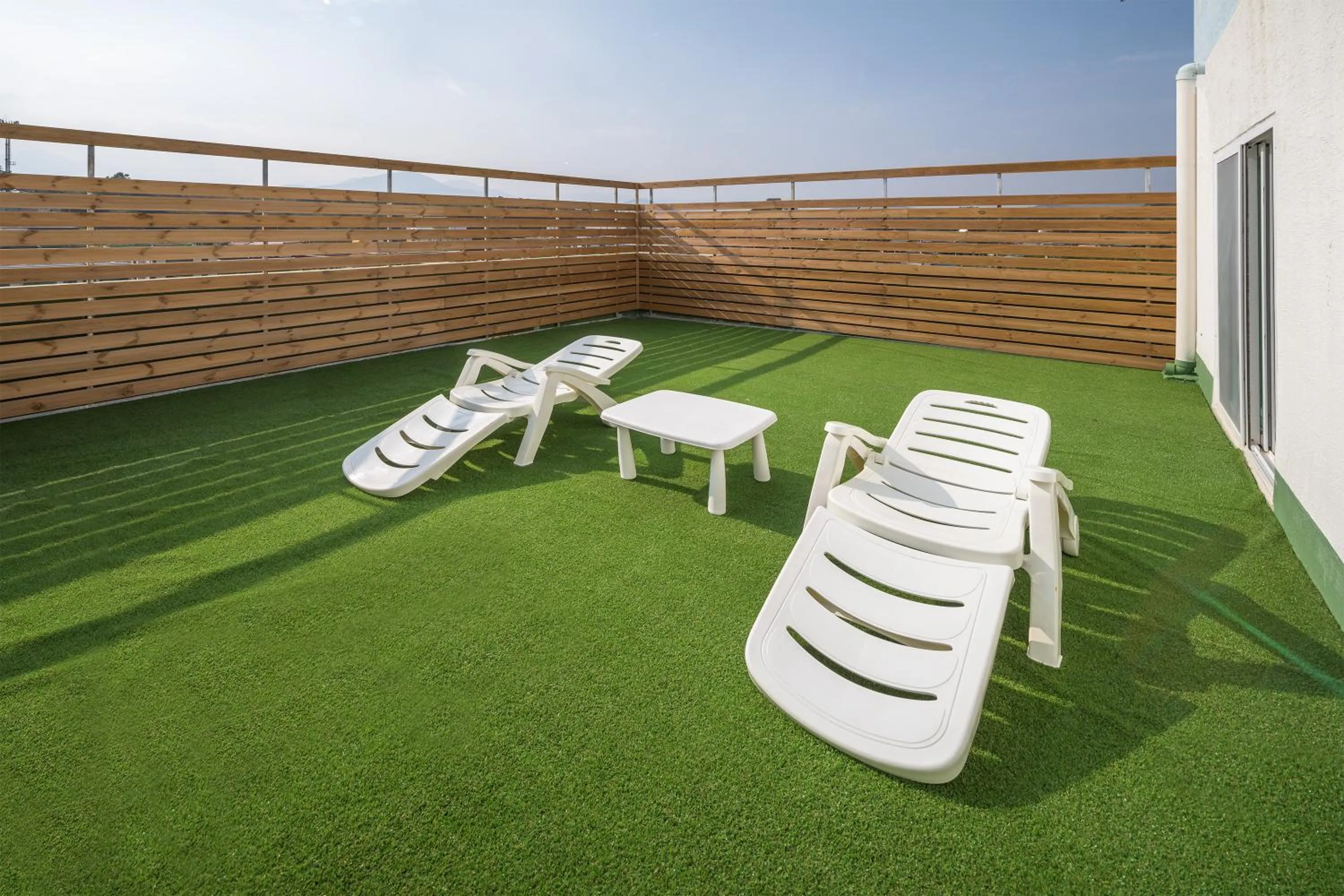 Balcony/Terrace in Ocean 2 You Resort Seorak Beach Hotel & Condo