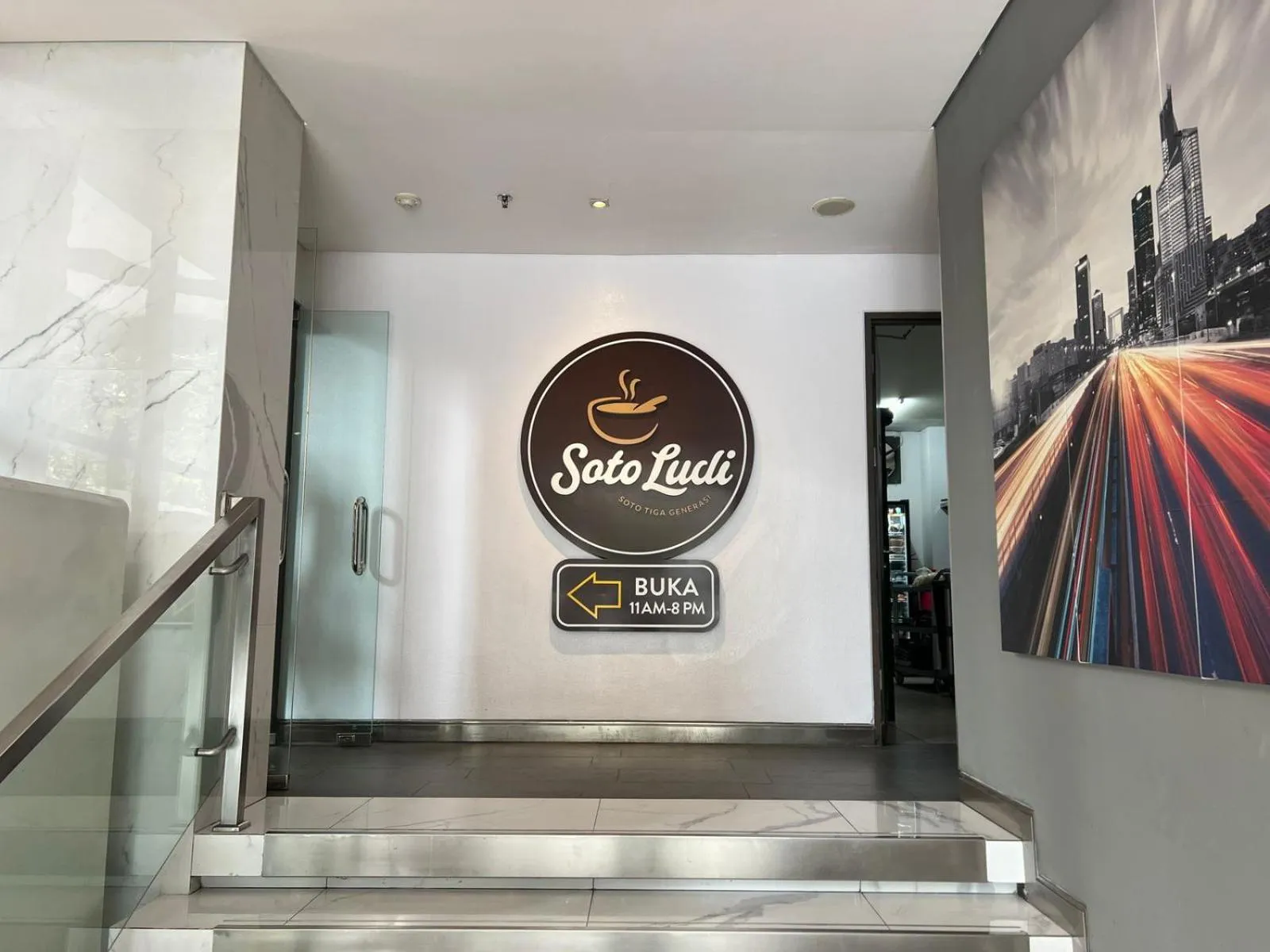 Restaurant/places to eat in Juno Tanah Abang Jakarta