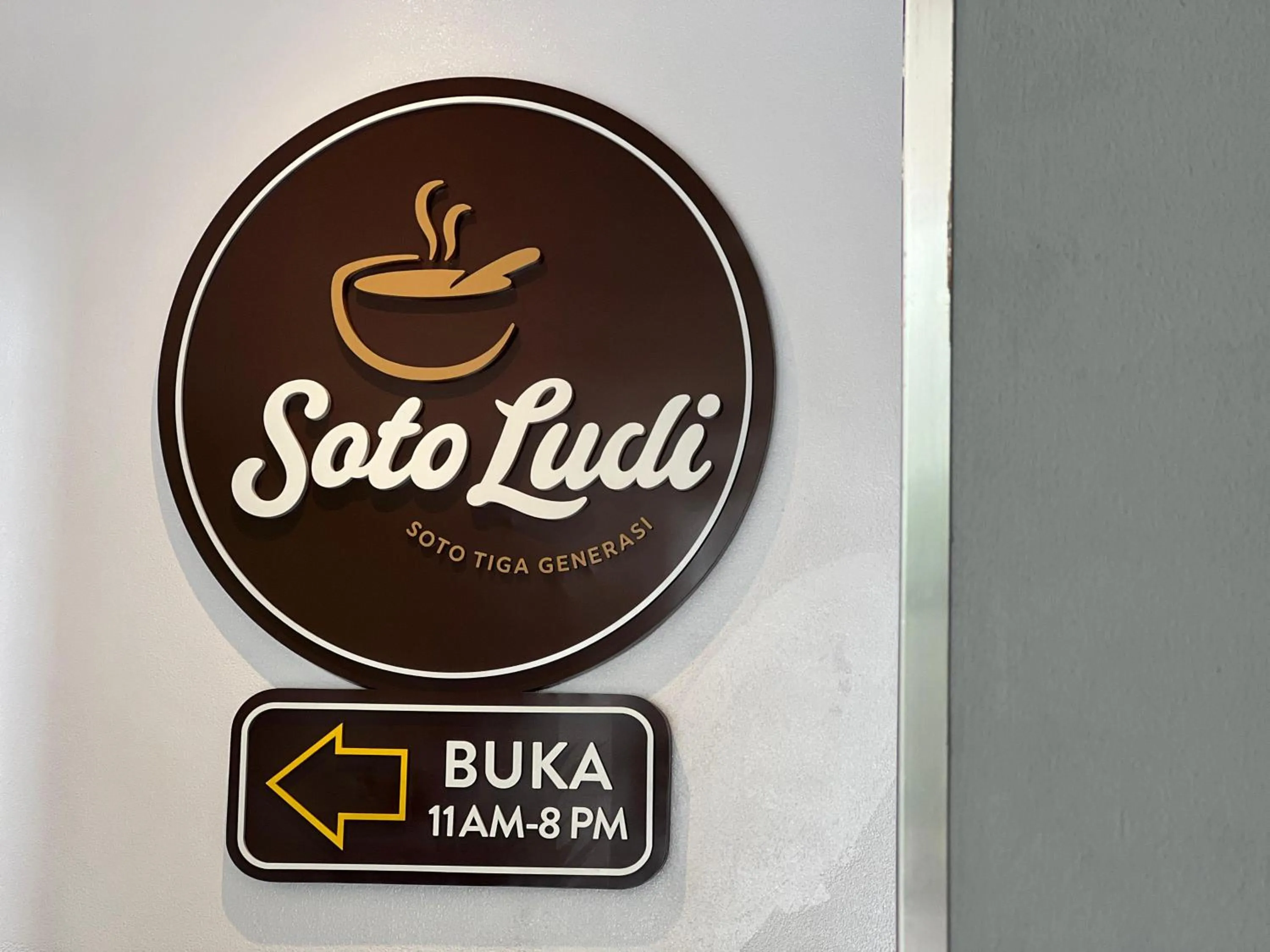 Restaurant/places to eat in Juno Tanah Abang Jakarta