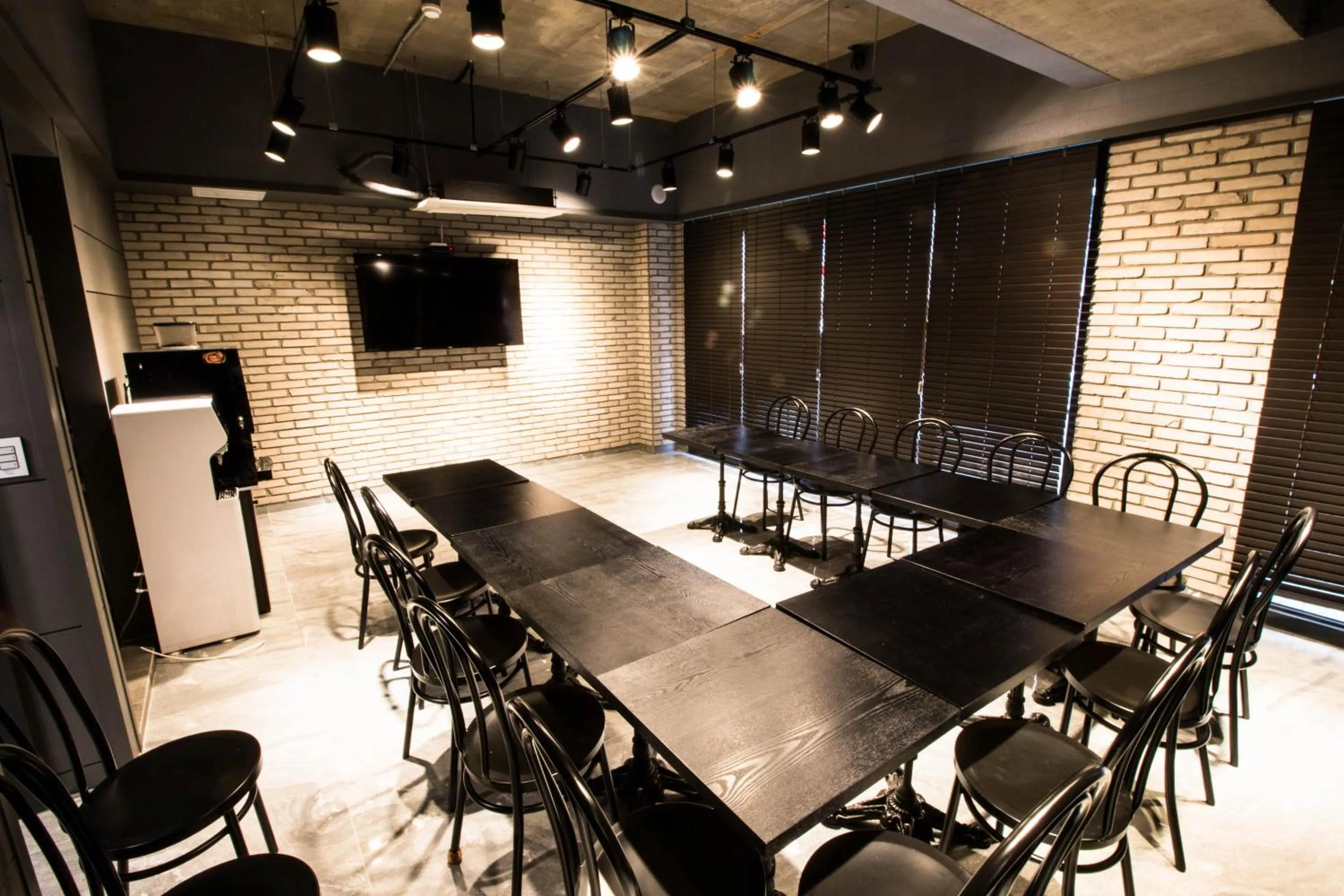 Communal lounge/ TV room in Bcent hotel