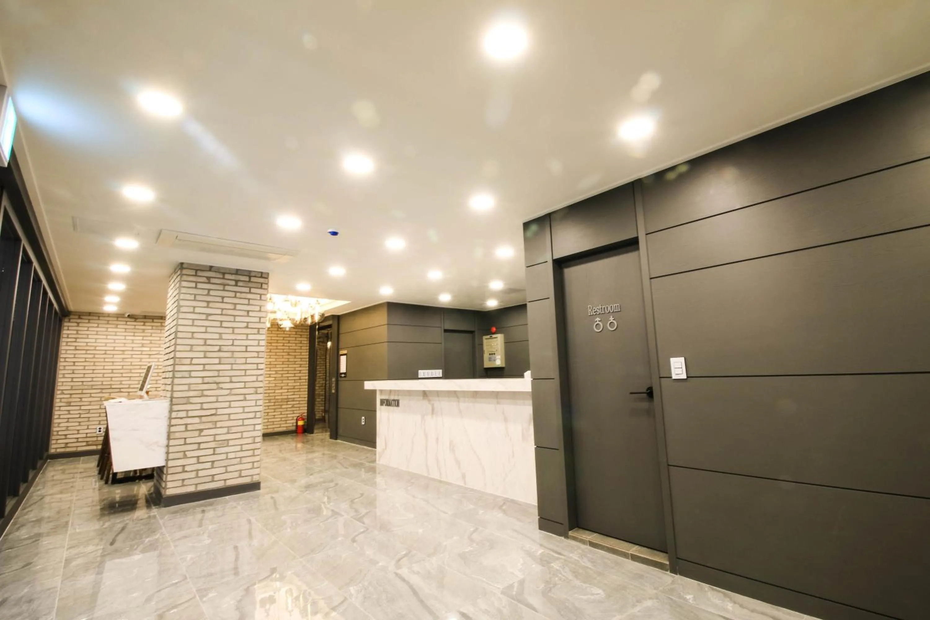 Communal lounge/ TV room in Bcent hotel