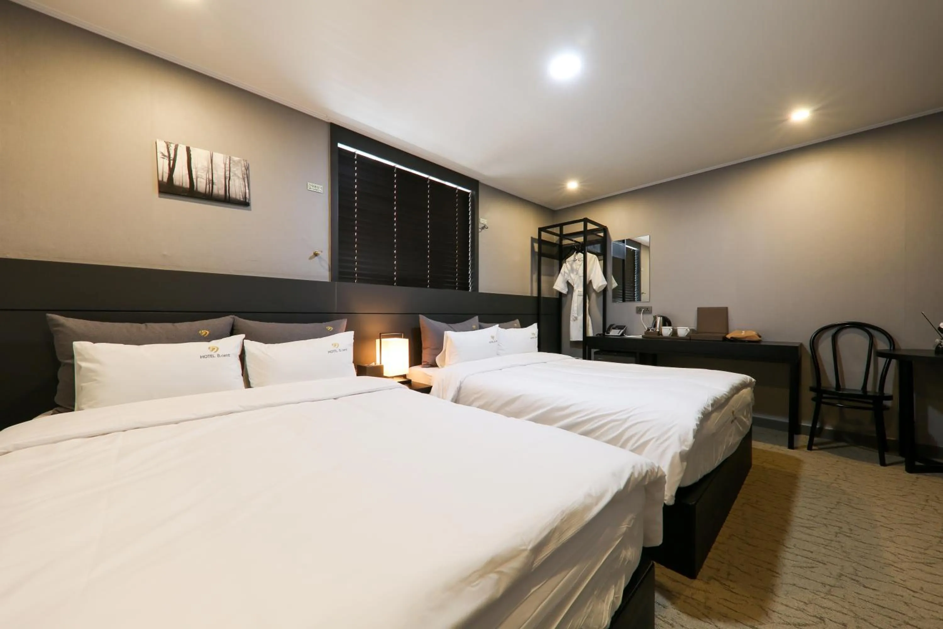 Photo of the whole room in Bcent hotel