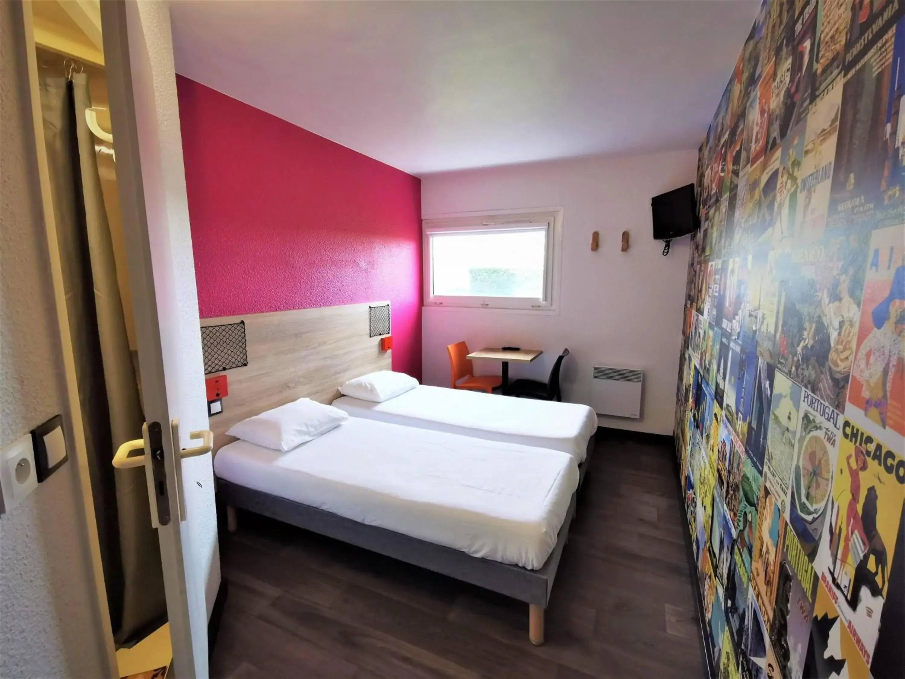 Cabrio Double Room with Bathroom in HotelF1 Bourges Le Subdray Cabrio Double Room with Bathroom in HotelF1 Bourges Le Subdray