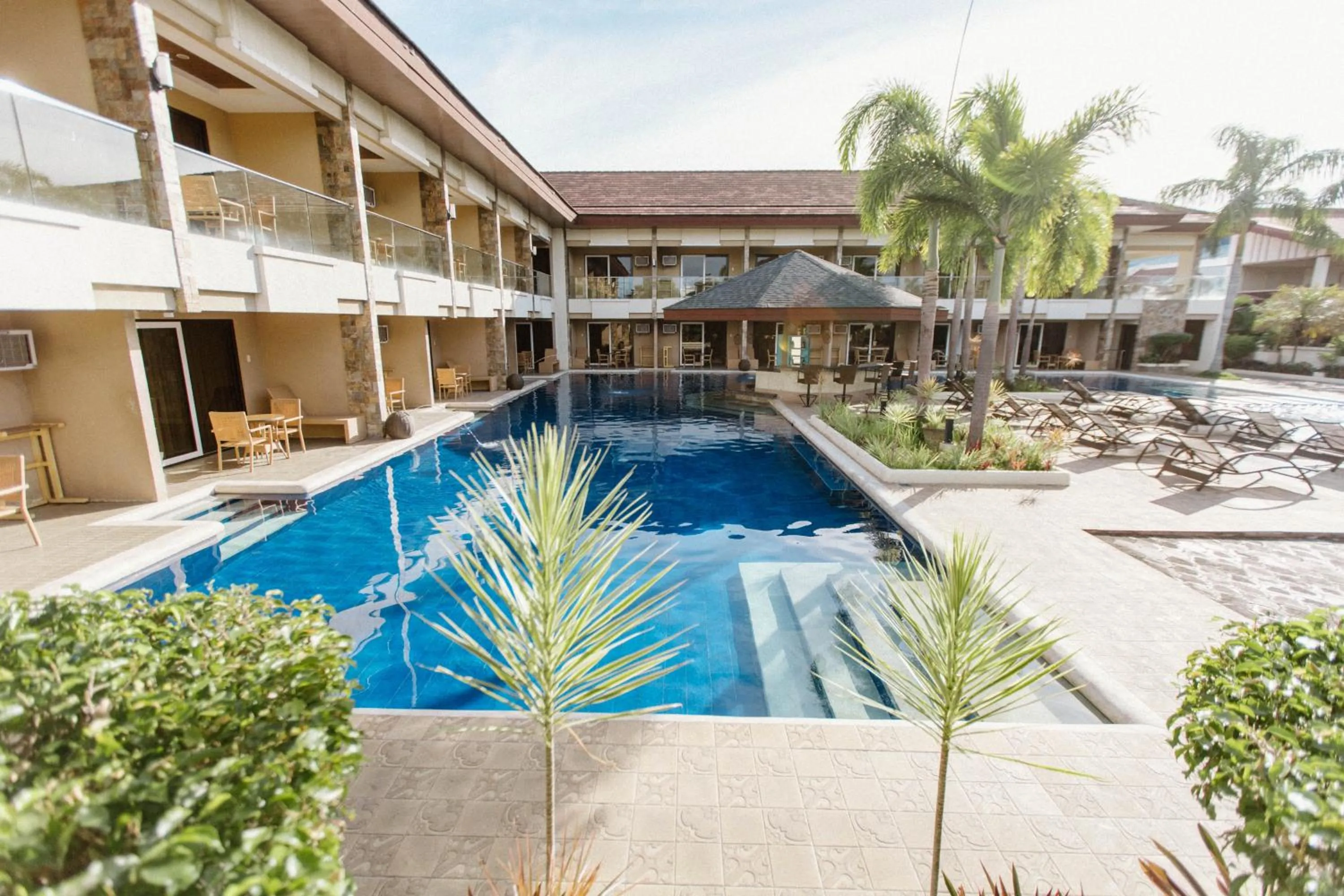 Property building in Cebu Westown Lagoon - South Wing