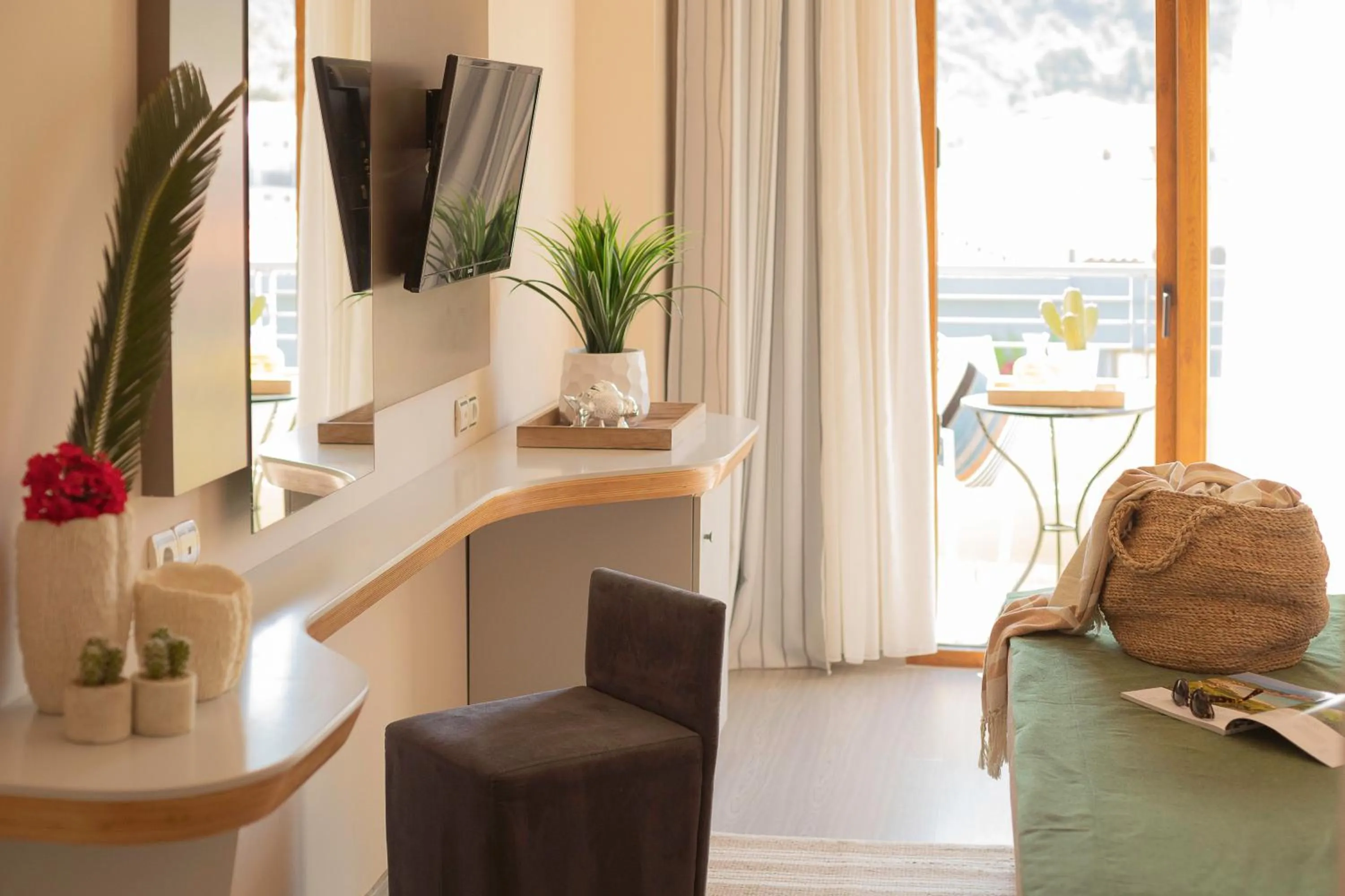 Bedroom in La Piscine Art Hotel, Philian Hotels and Resorts