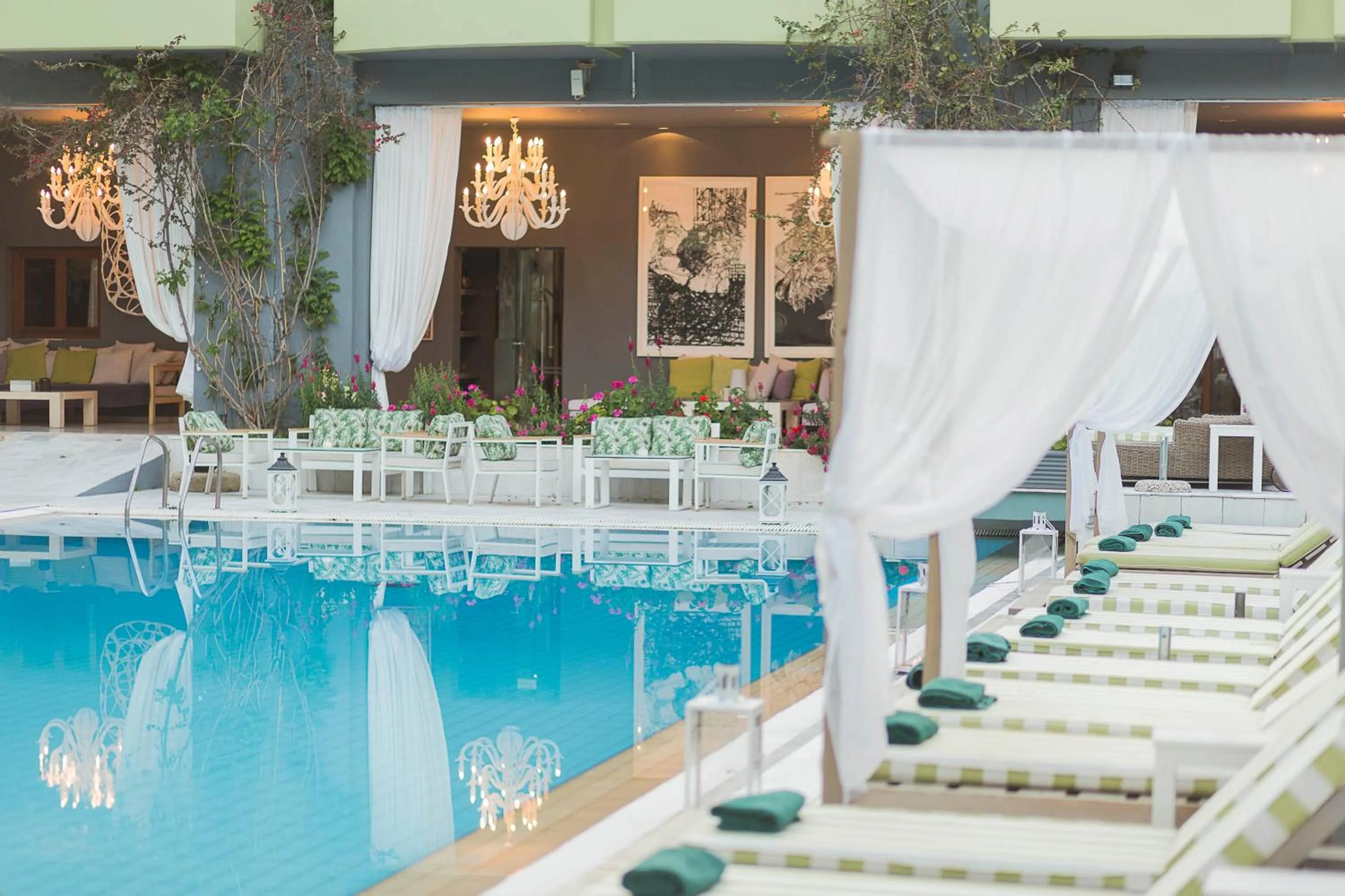 La Piscine Art Hotel, Philian Hotels and Resorts