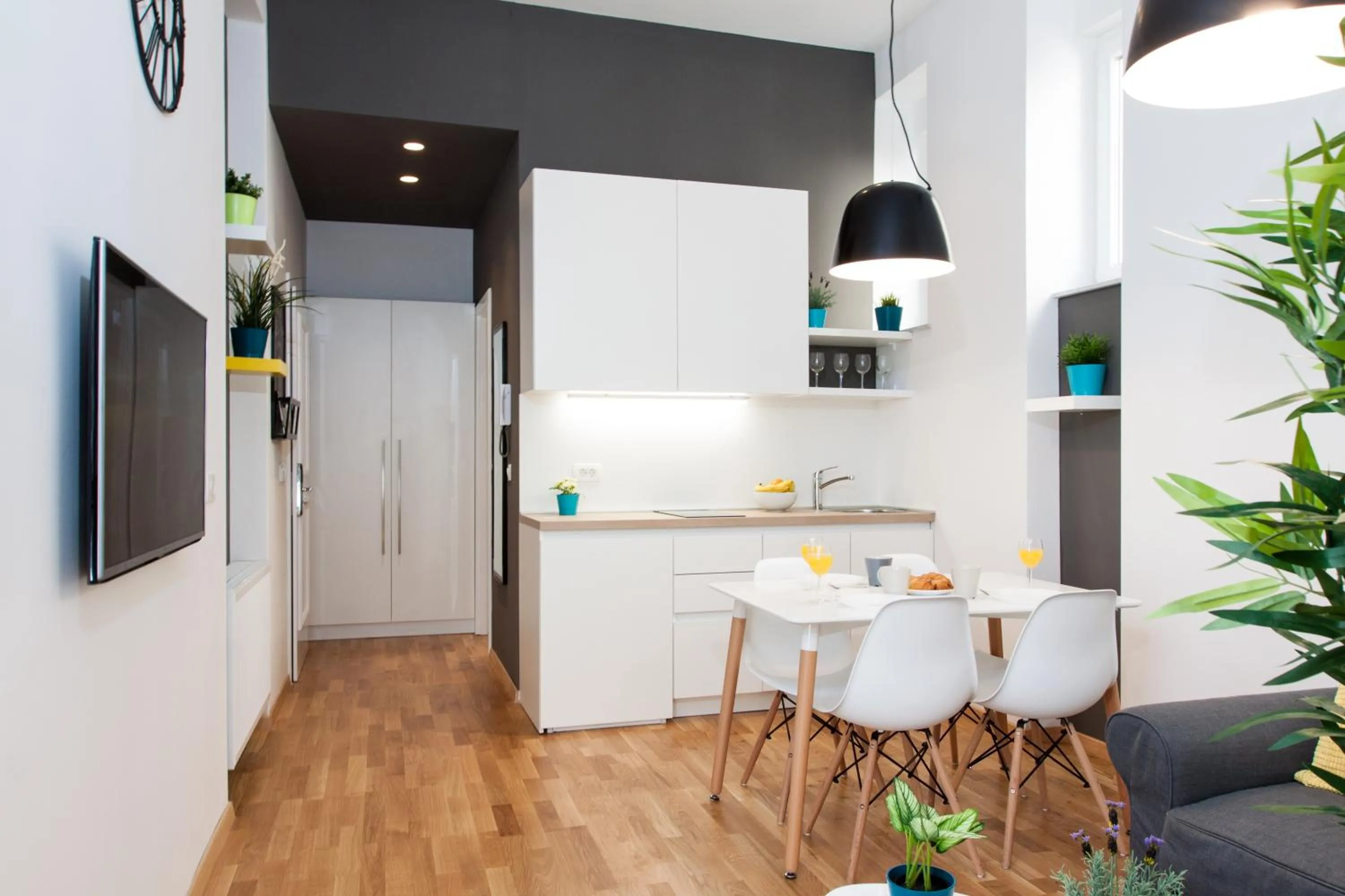 Kitchen or kitchenette in LOOX apartments Hatzova