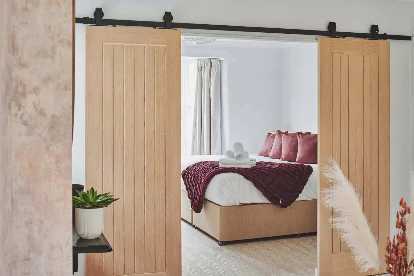 Suite with Garden View in The Lansdowne Guest House Suite with Garden View in The Lansdowne Guest House