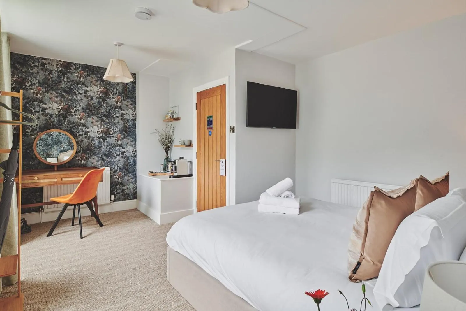 Bedroom, Bed in The Lansdowne Guest House